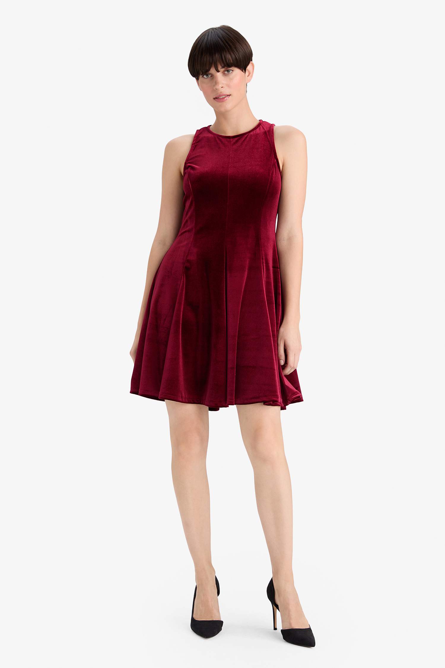 فستان مخمل قطيفة نص ردن بياخة مستديرة