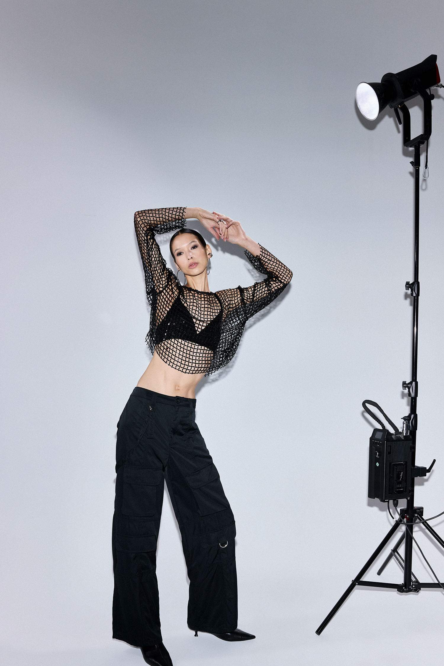 Overshirt Fit Bisiklet Yaka Payetli Kumaş Uzun Kollu Bluz