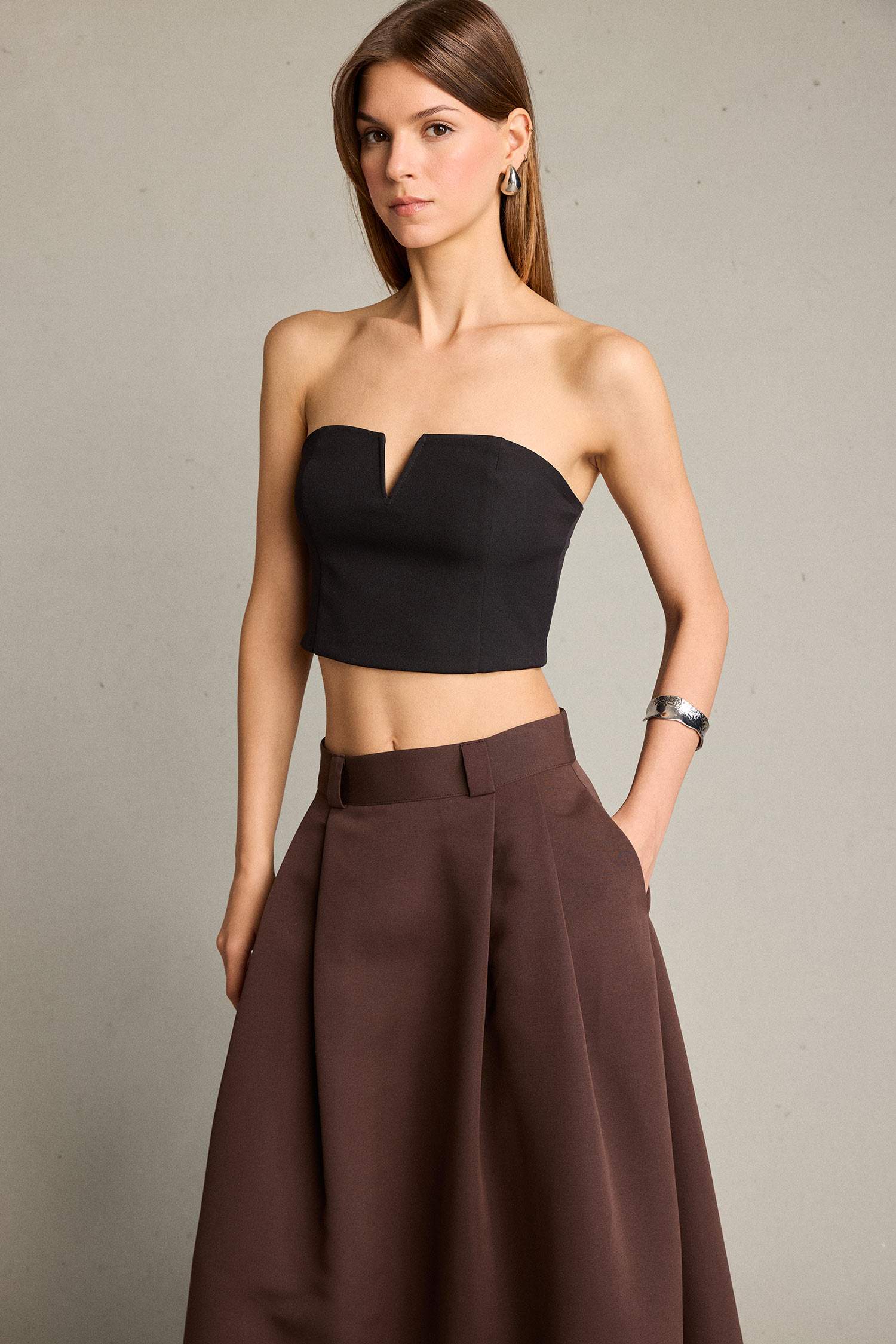 Strapless Sleeveless Blouse