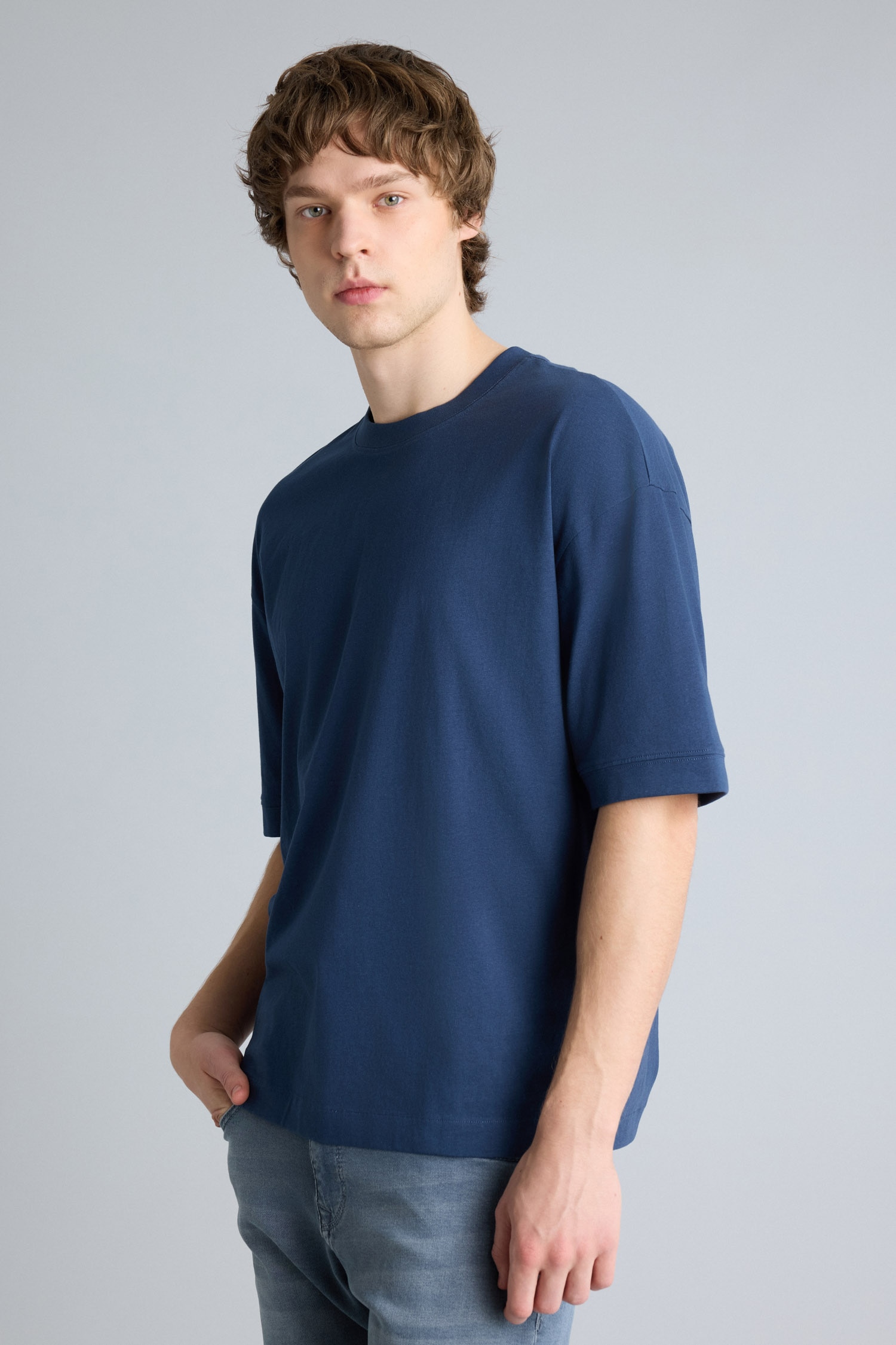 DeFacto %100 Pamuk Loose Fit Basic Tişört görsel 3