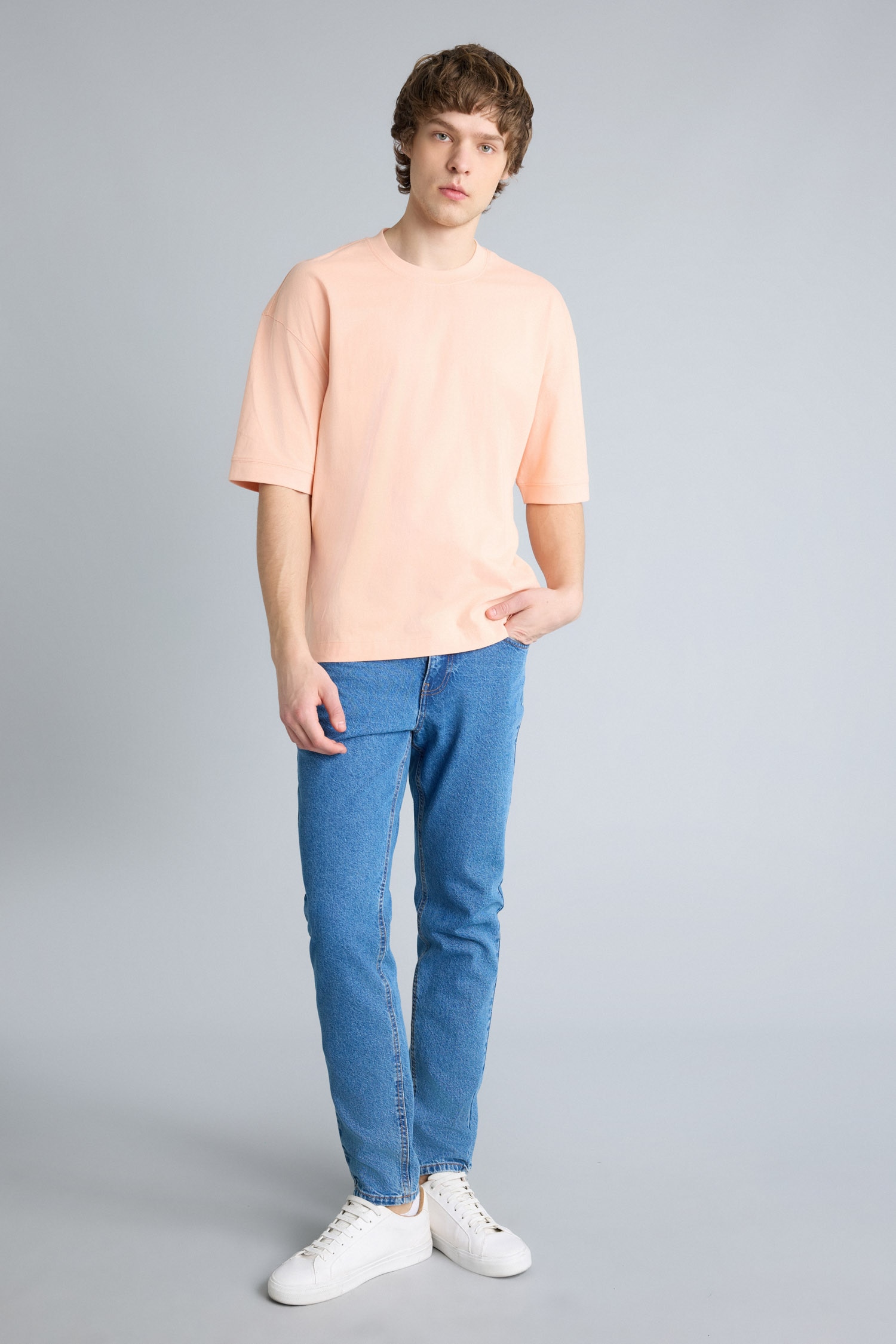 DeFacto %100 Pamuk Loose Fit Basic Tişört görsel 2