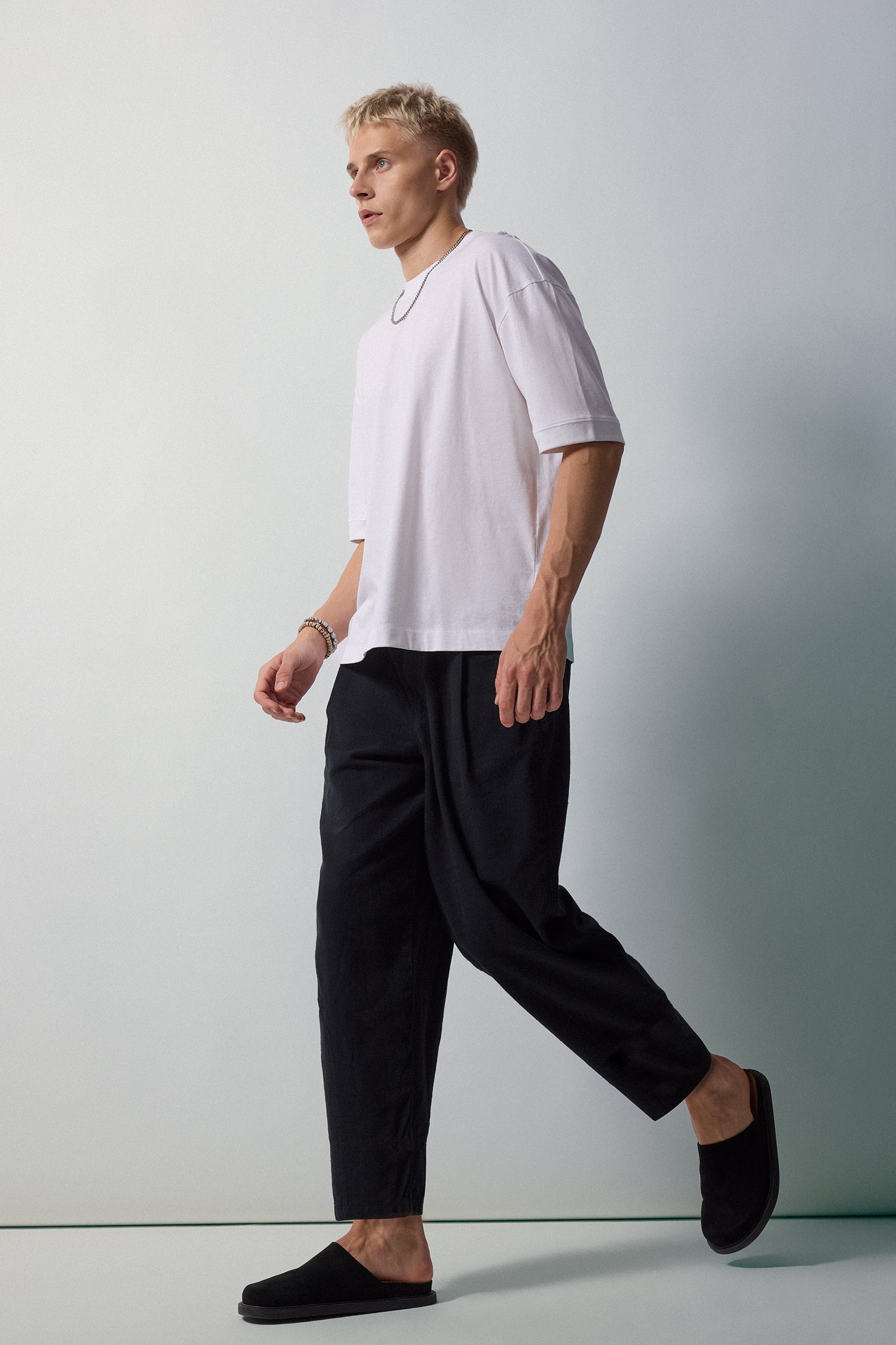 DeFacto %100 Pamuk Loose Fit Basic Tişört görsel 2