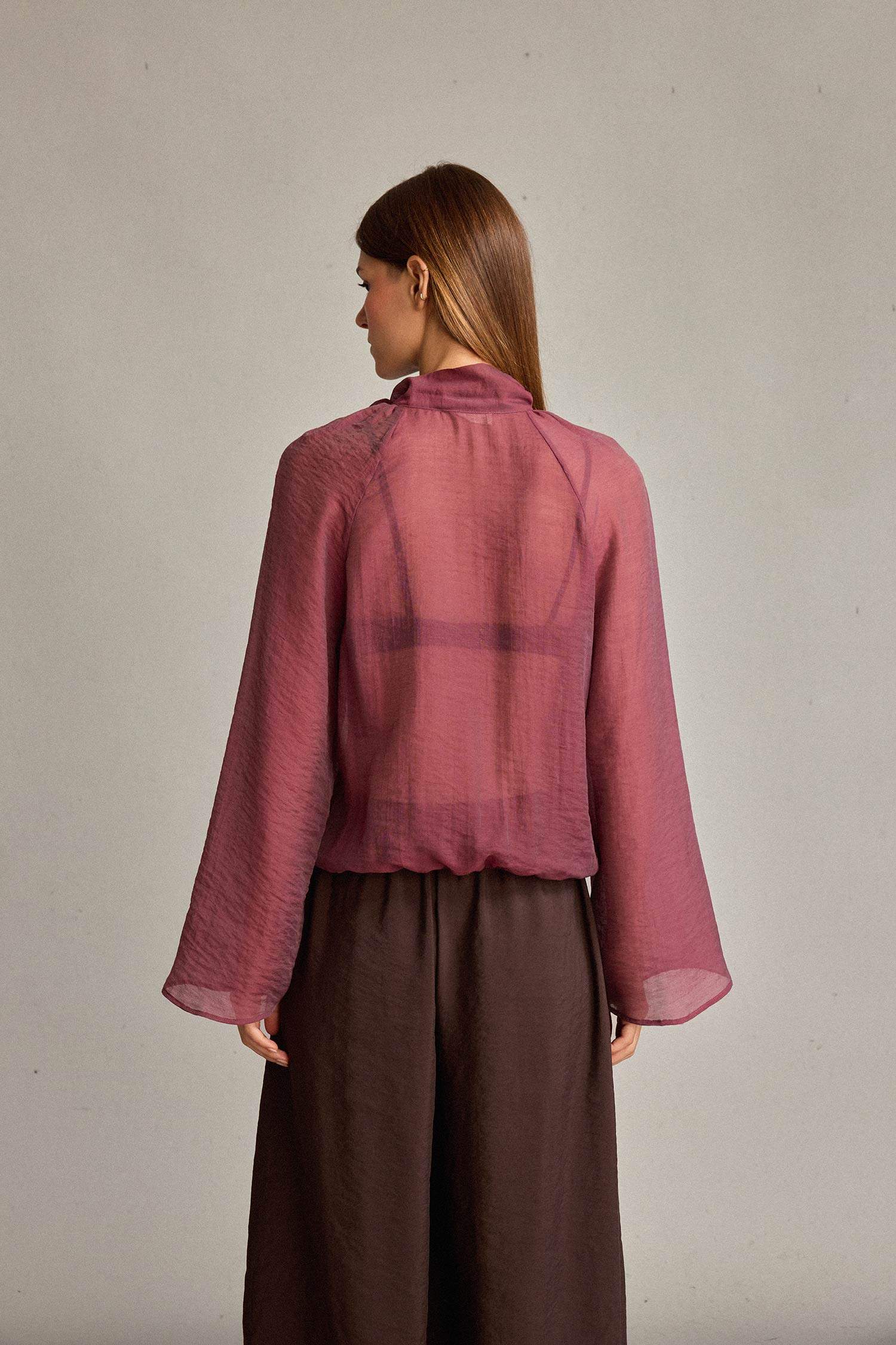 Boyundan Bağlamalı Uzun Kollu Şifon Bluz