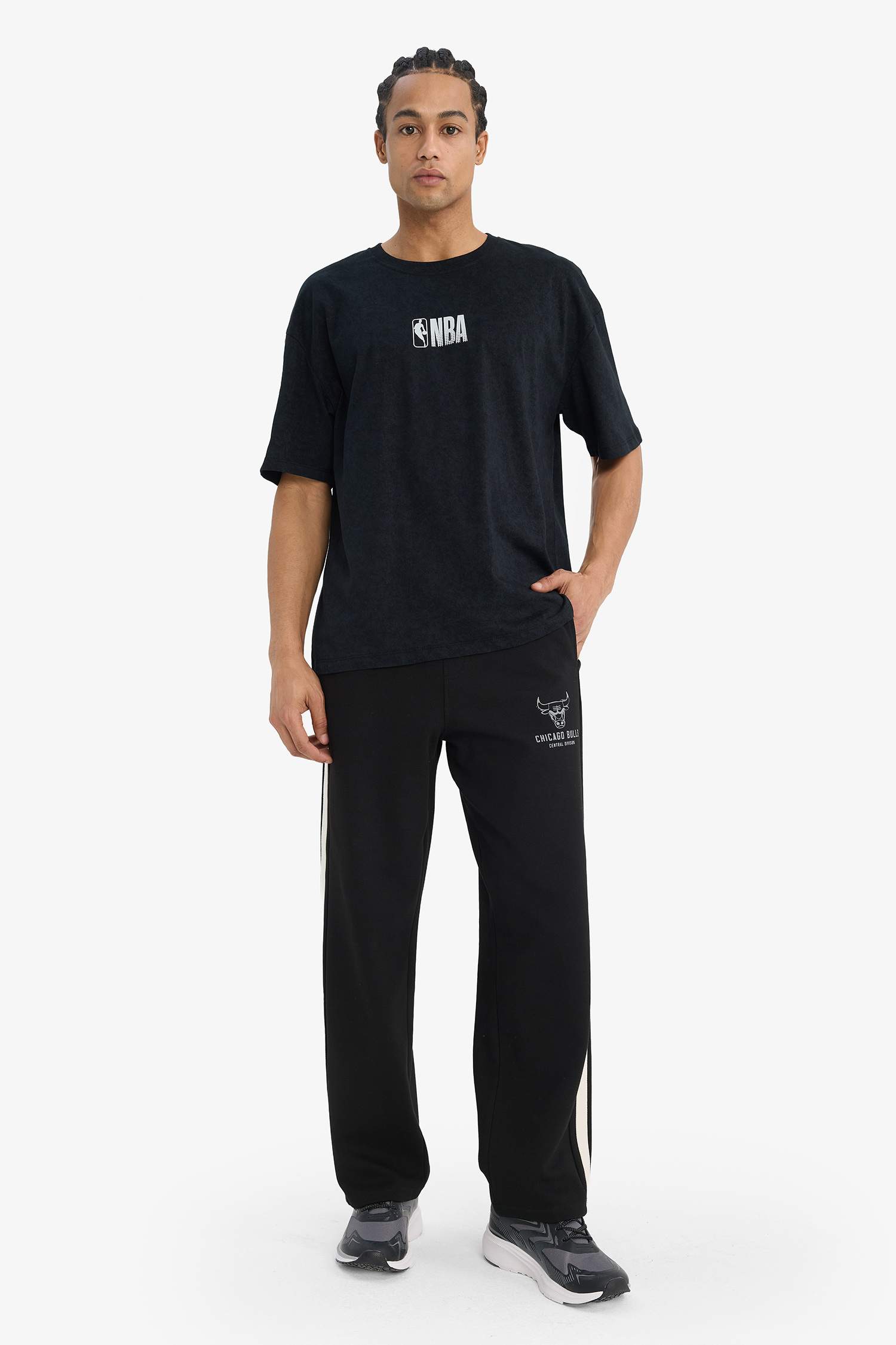 NBA Chicago Bulls Relax Fit Jakarlı Jogger