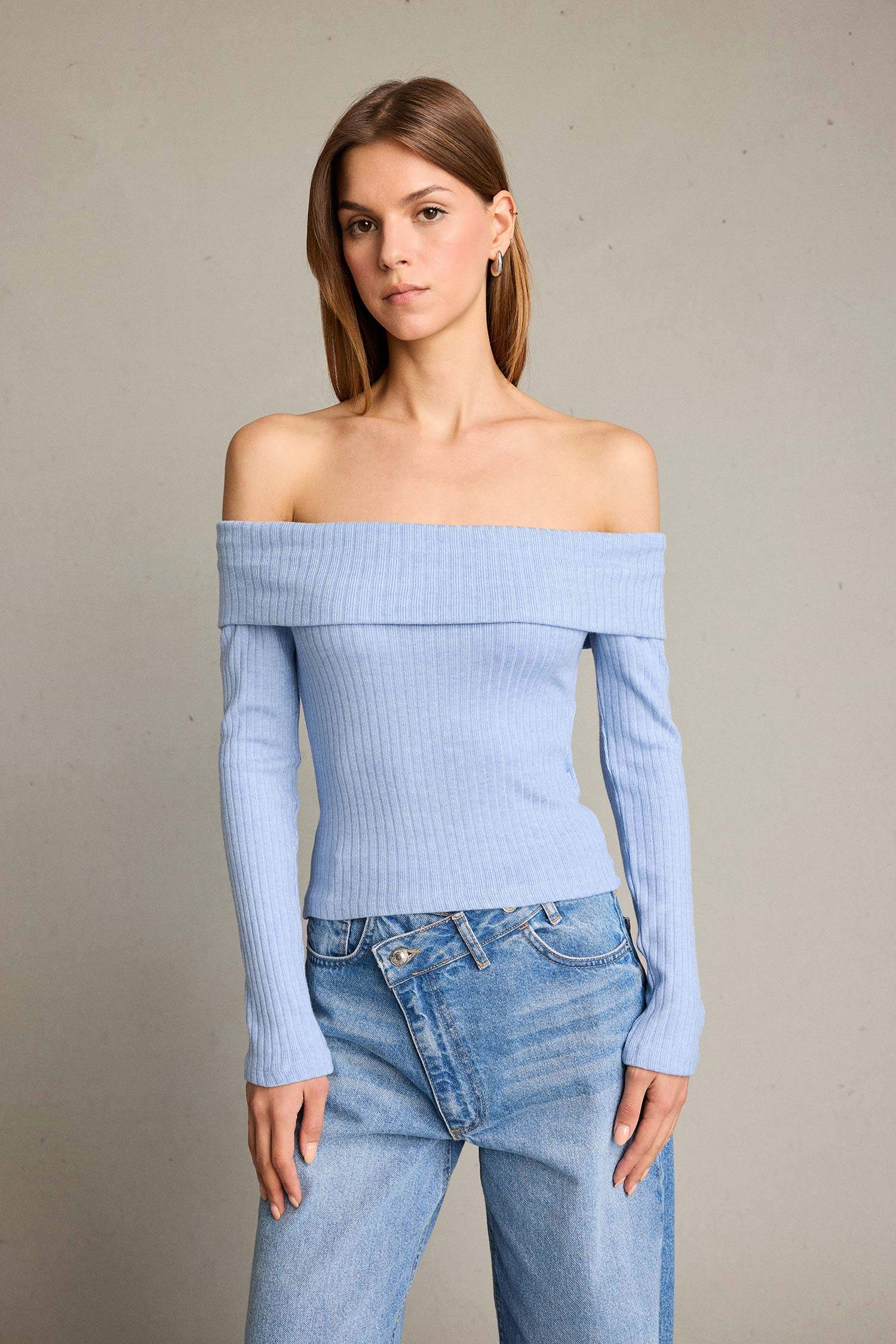 تيشيرت ردن طويل بياخة عريضة