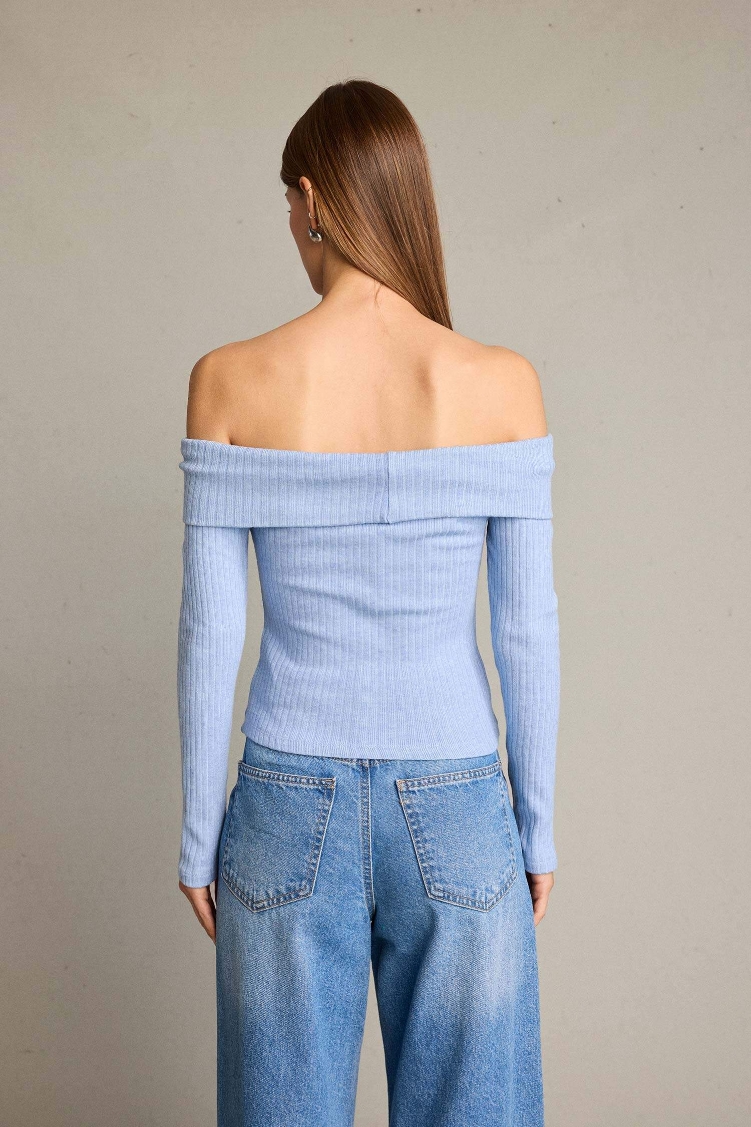 تيشيرت ردن طويل بياخة عريضة