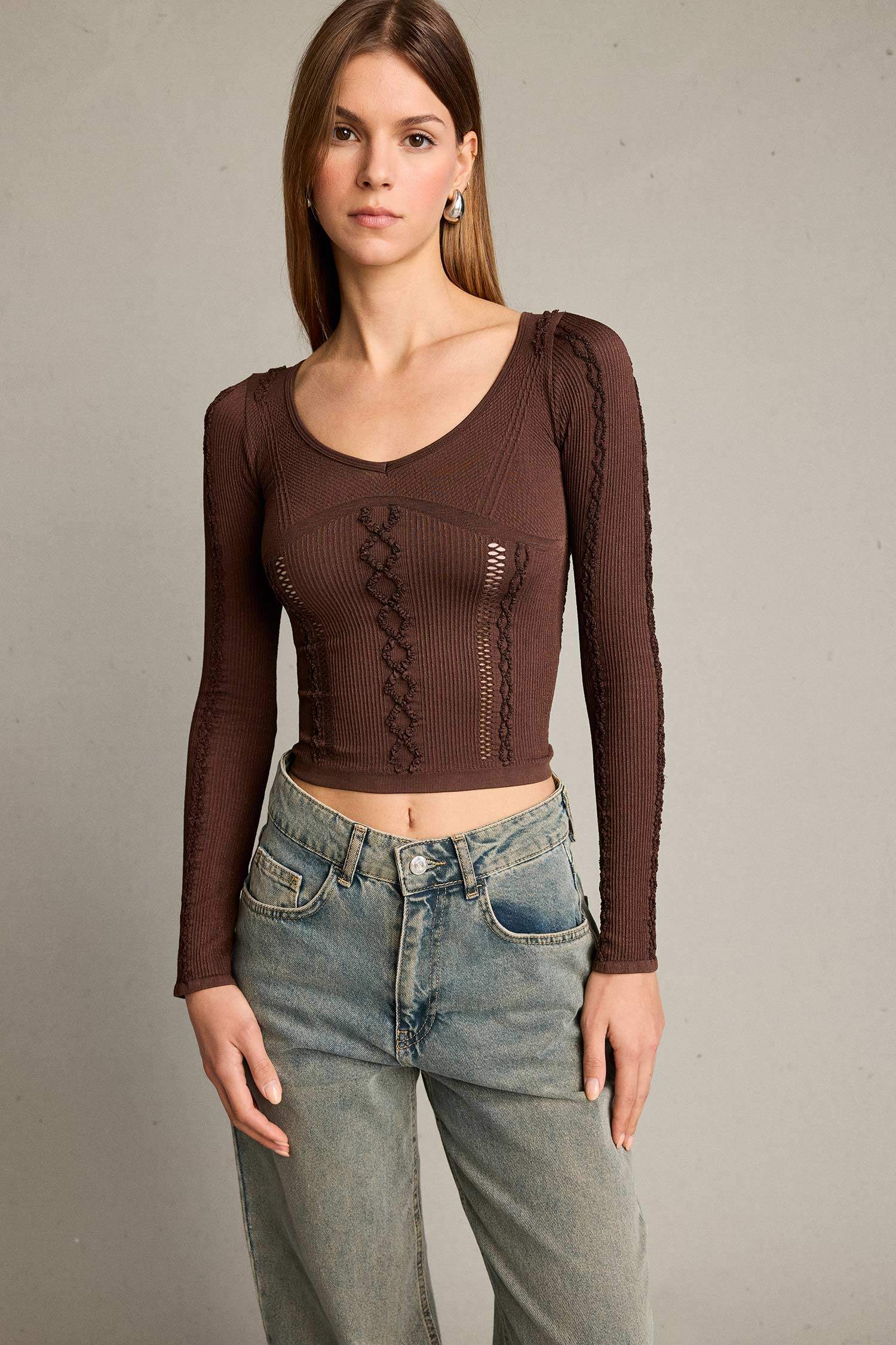 Fitted V Yaka Uzun Kollu Tişört