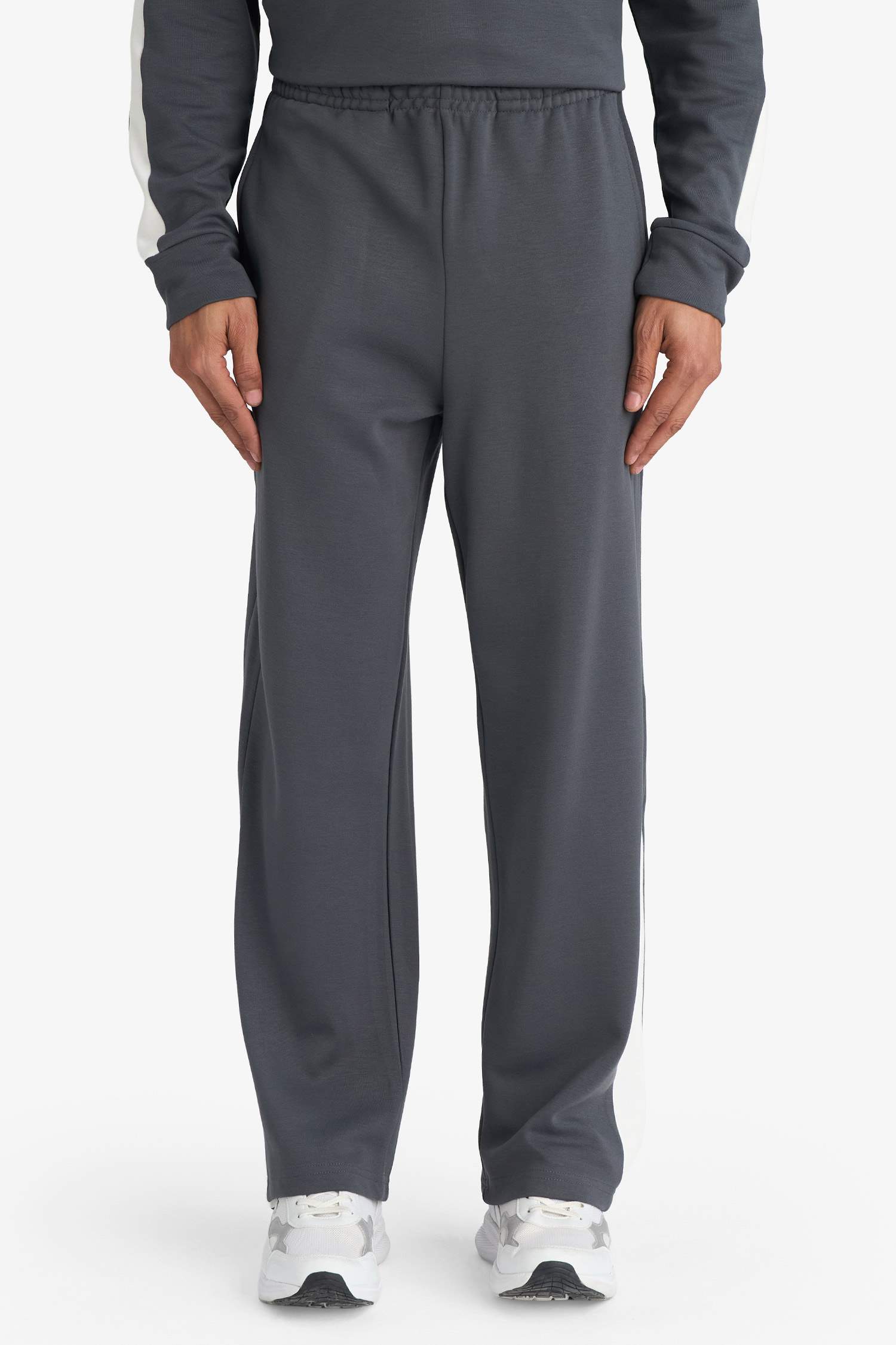 Relax Fit Düz Paça Modal Jogger Eşofman Altı