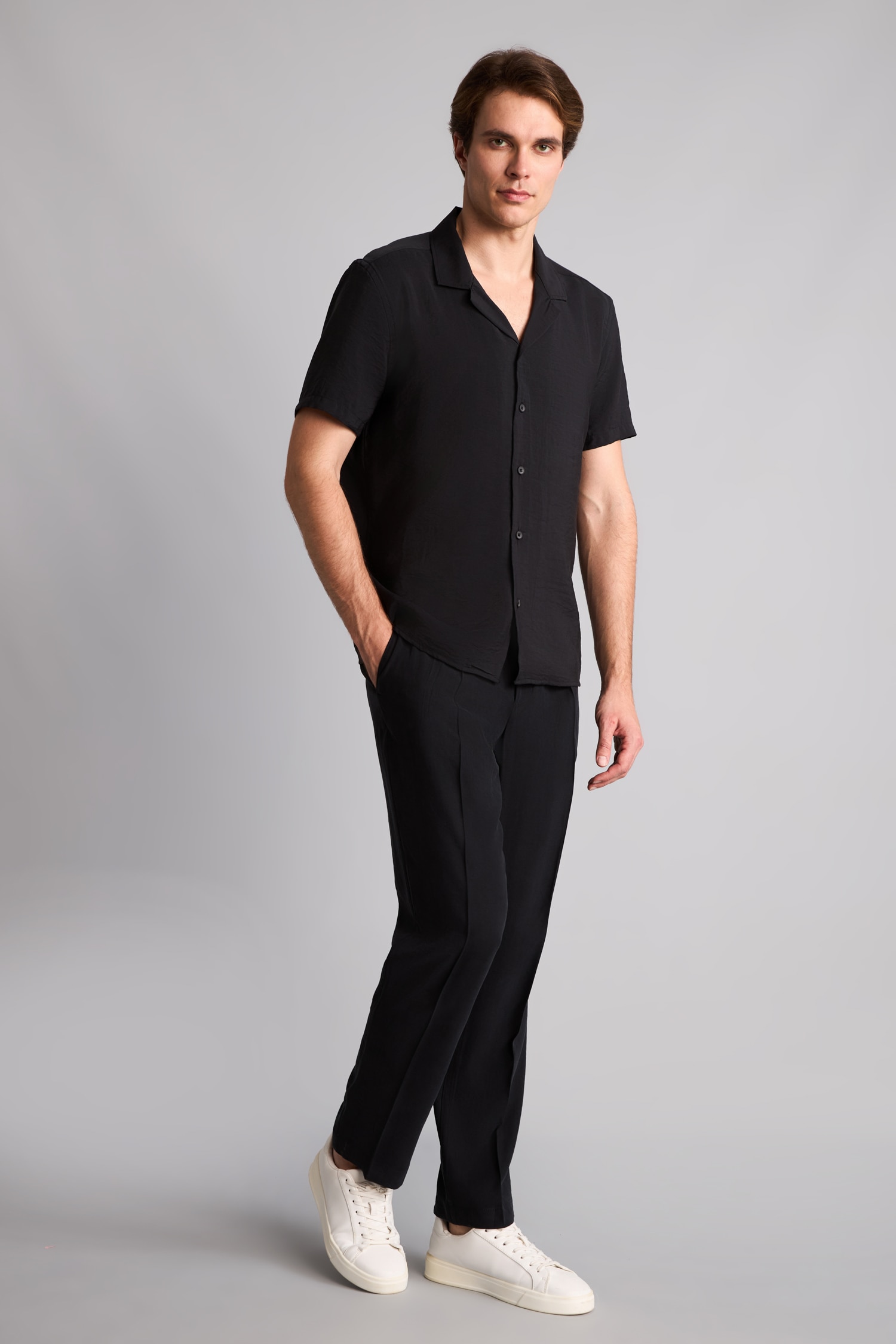 DeFacto Nefes Alabilir Baggy Fıt Pantolon