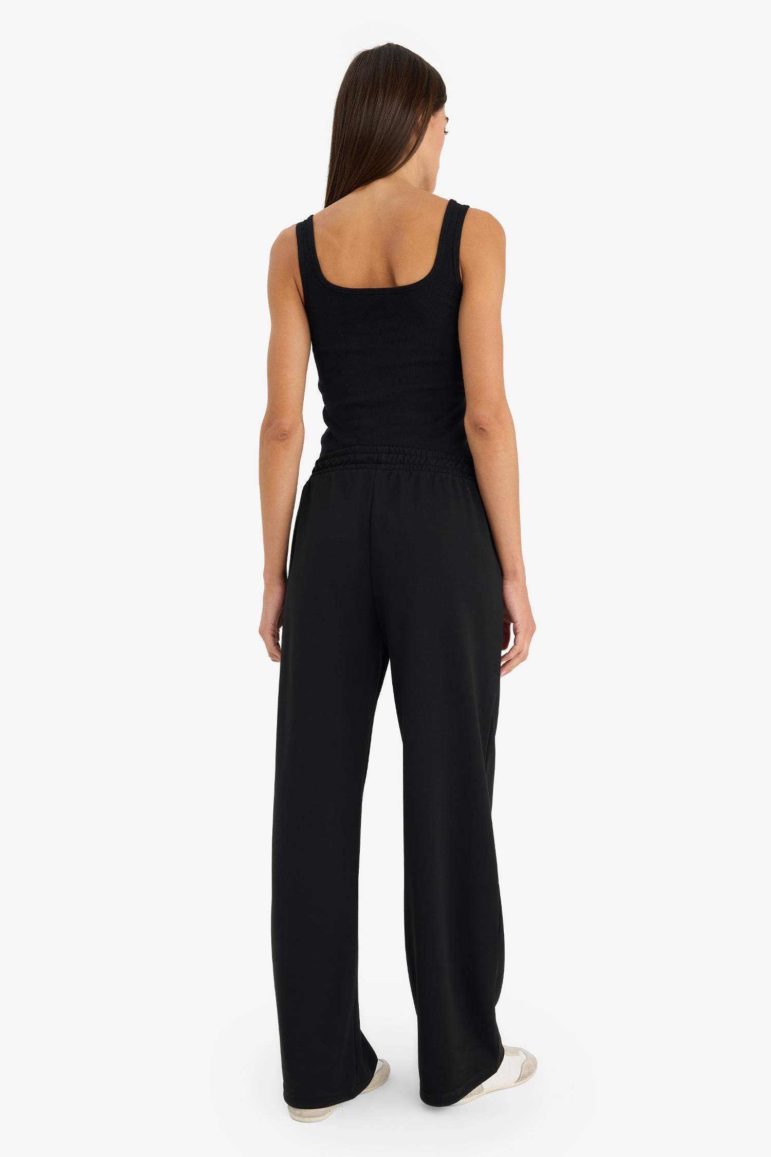 بنطلون بيزك قصة مستقيمة