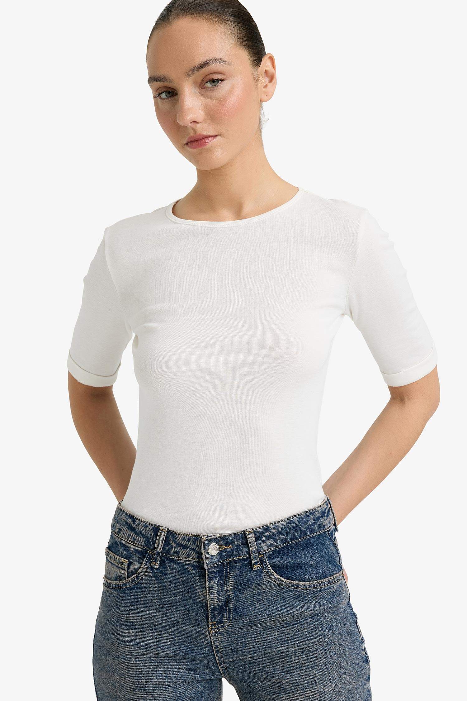 Slim Fit Crew Neck Ribbed T-shirt