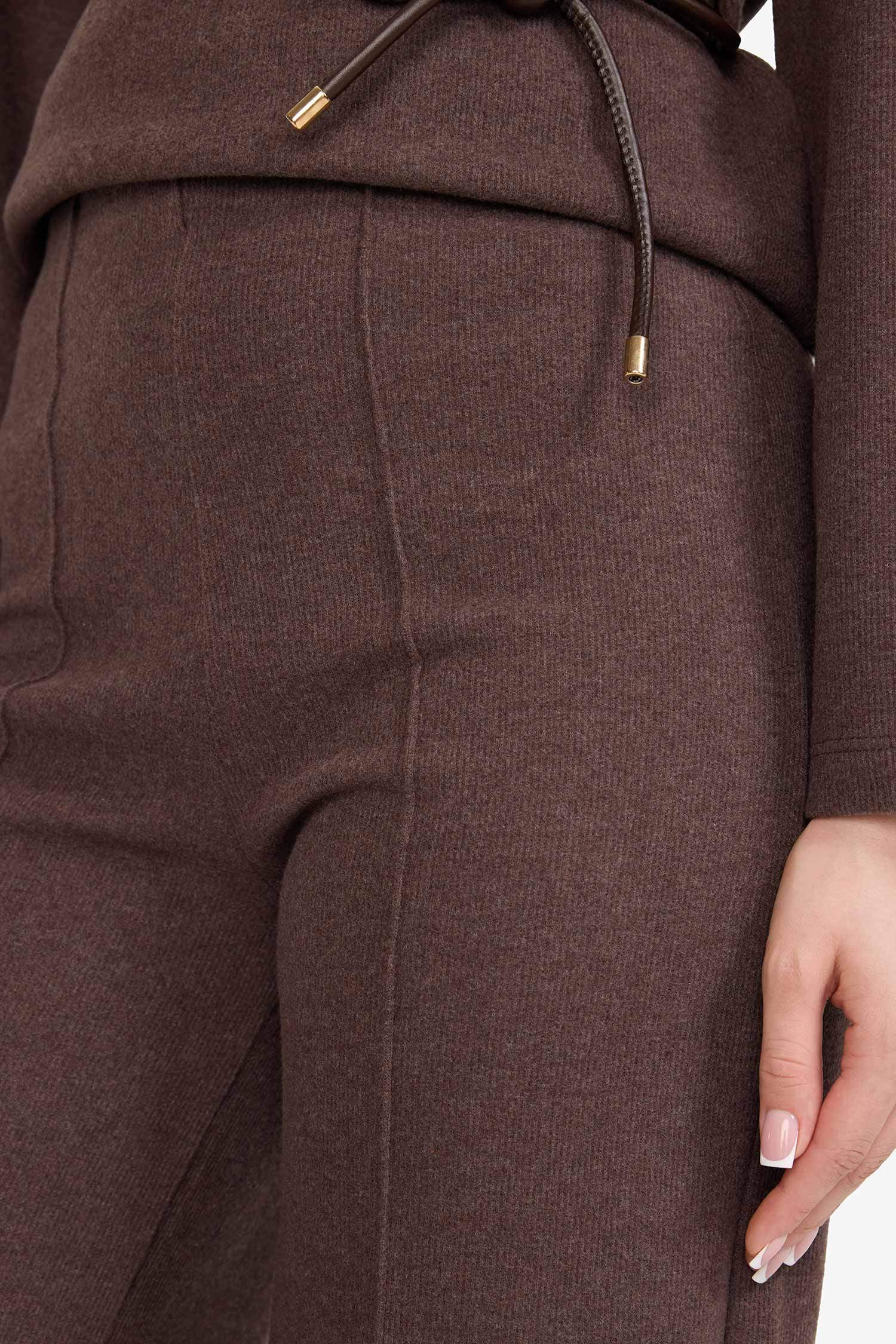 بنطلون وايد ليج برجل واسع