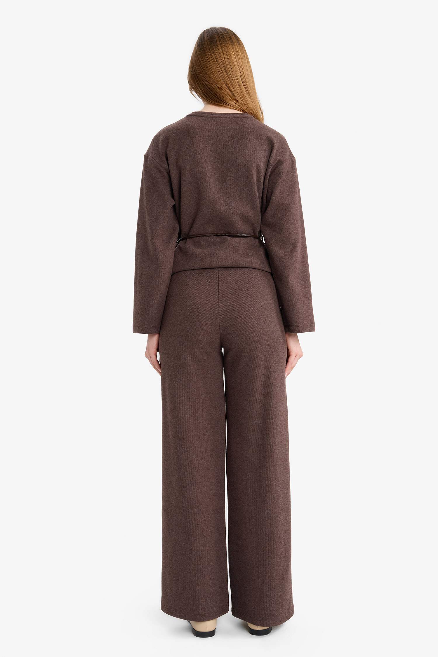 بنطلون وايد ليج برجل واسع