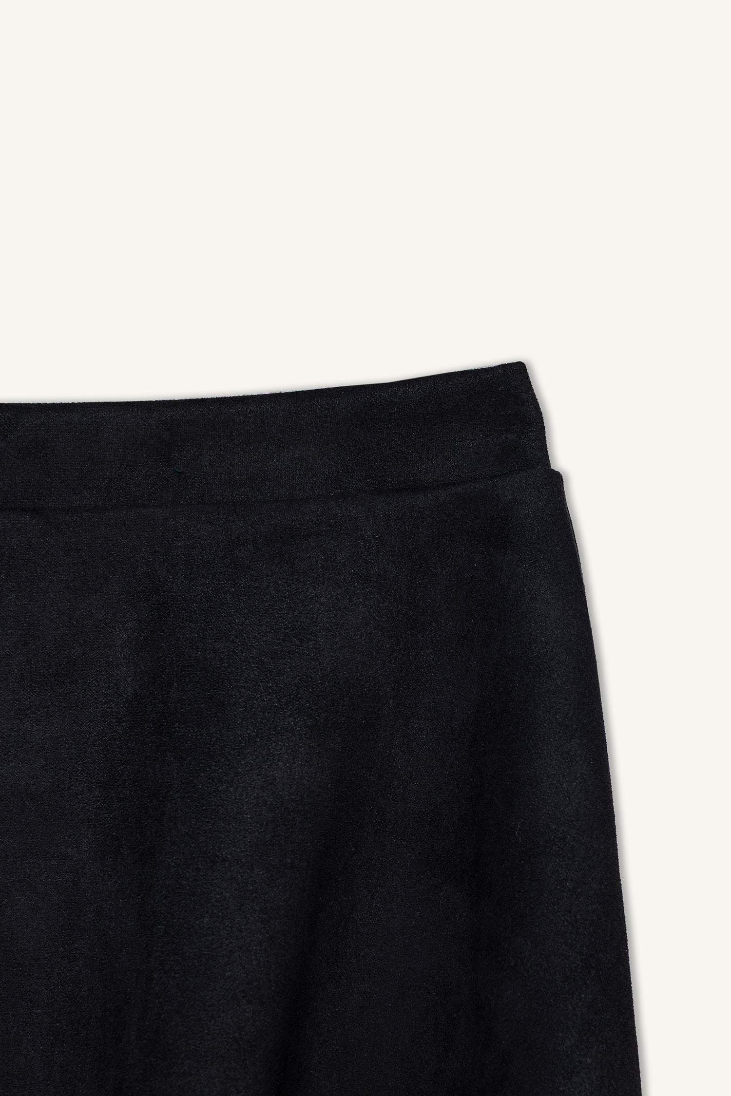 A Cut Suede Knitted Skirt