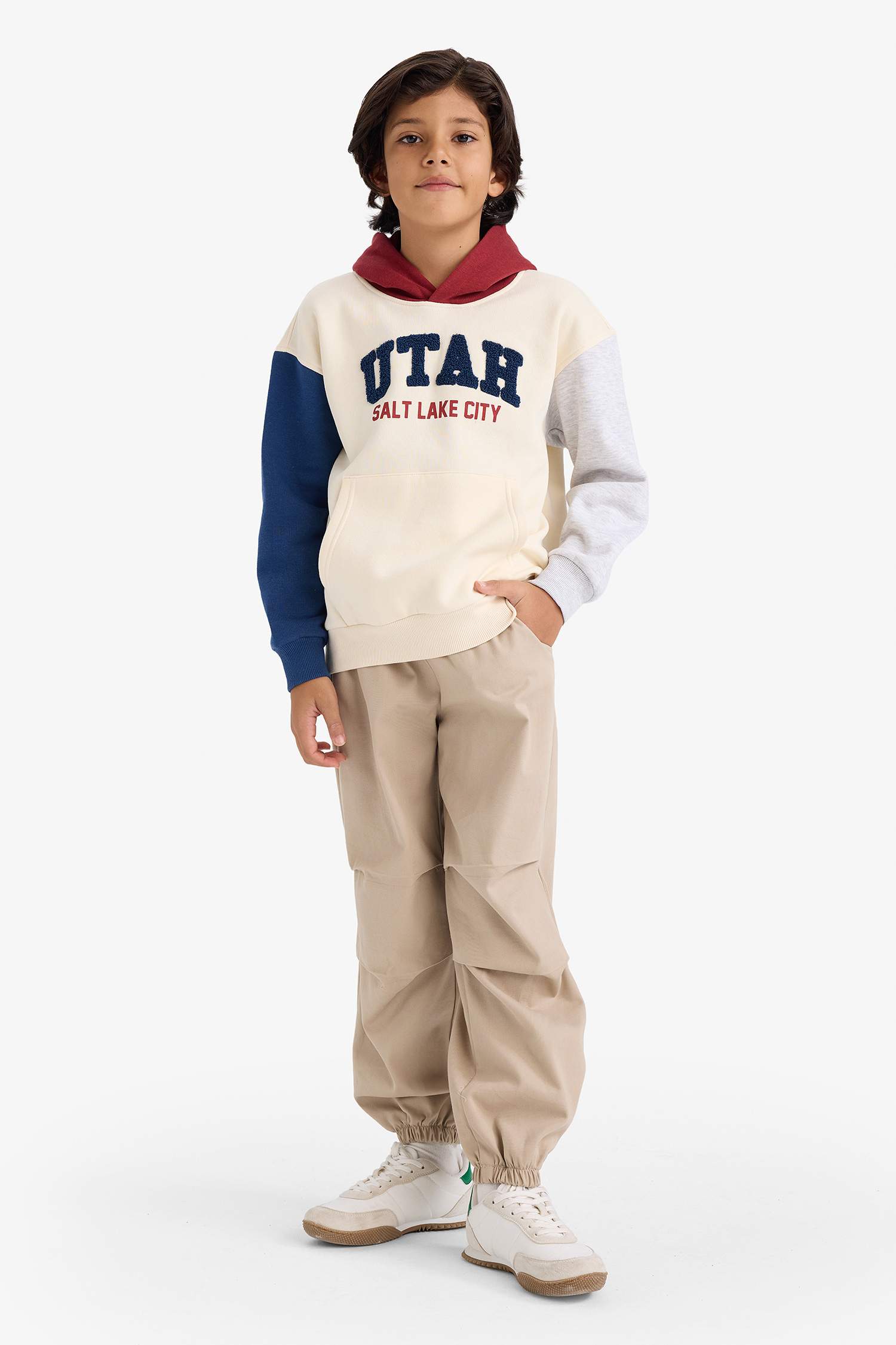 Erkek Çocuk Oversize Geniş Kalıp Kapüşonlu Baskılı İçi Yumuşak Tüylü Sweatshirt