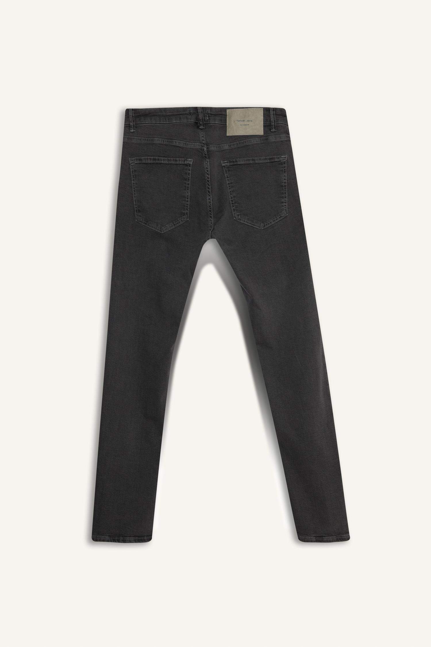 بنطرون جينز سيرجيو قصة عادية وخصر عادي