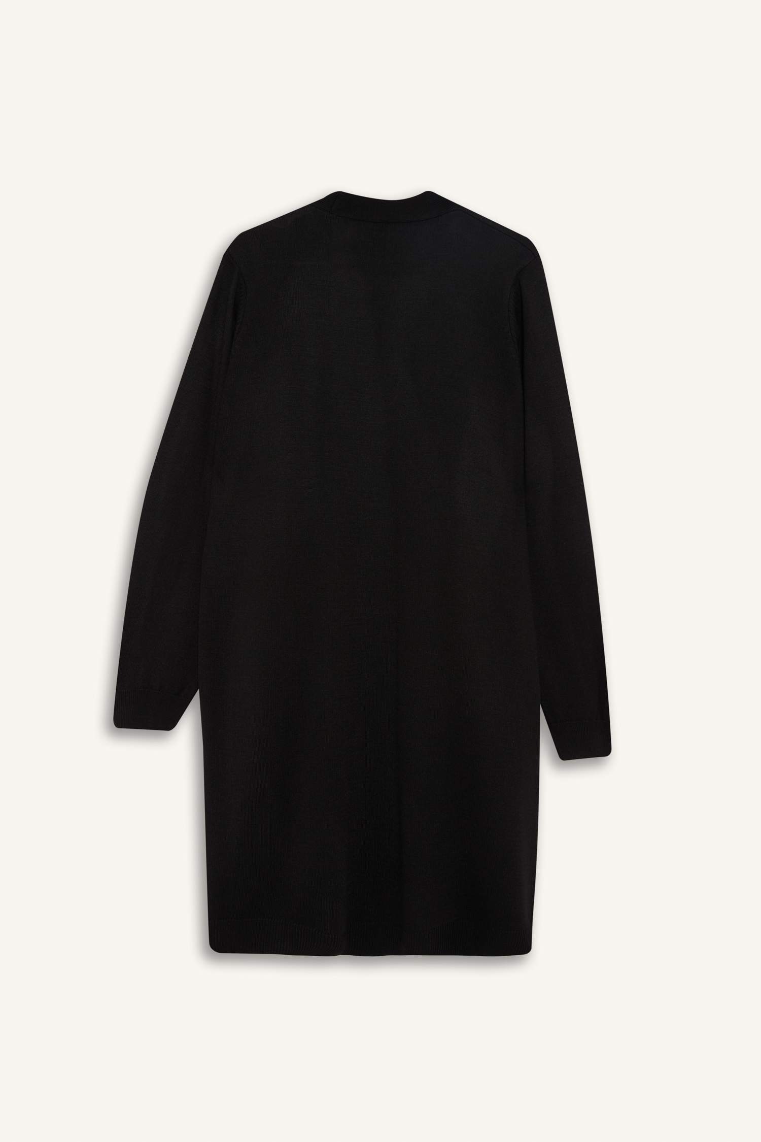 سترة قصة عادية بياقة V بجيب مزدوج