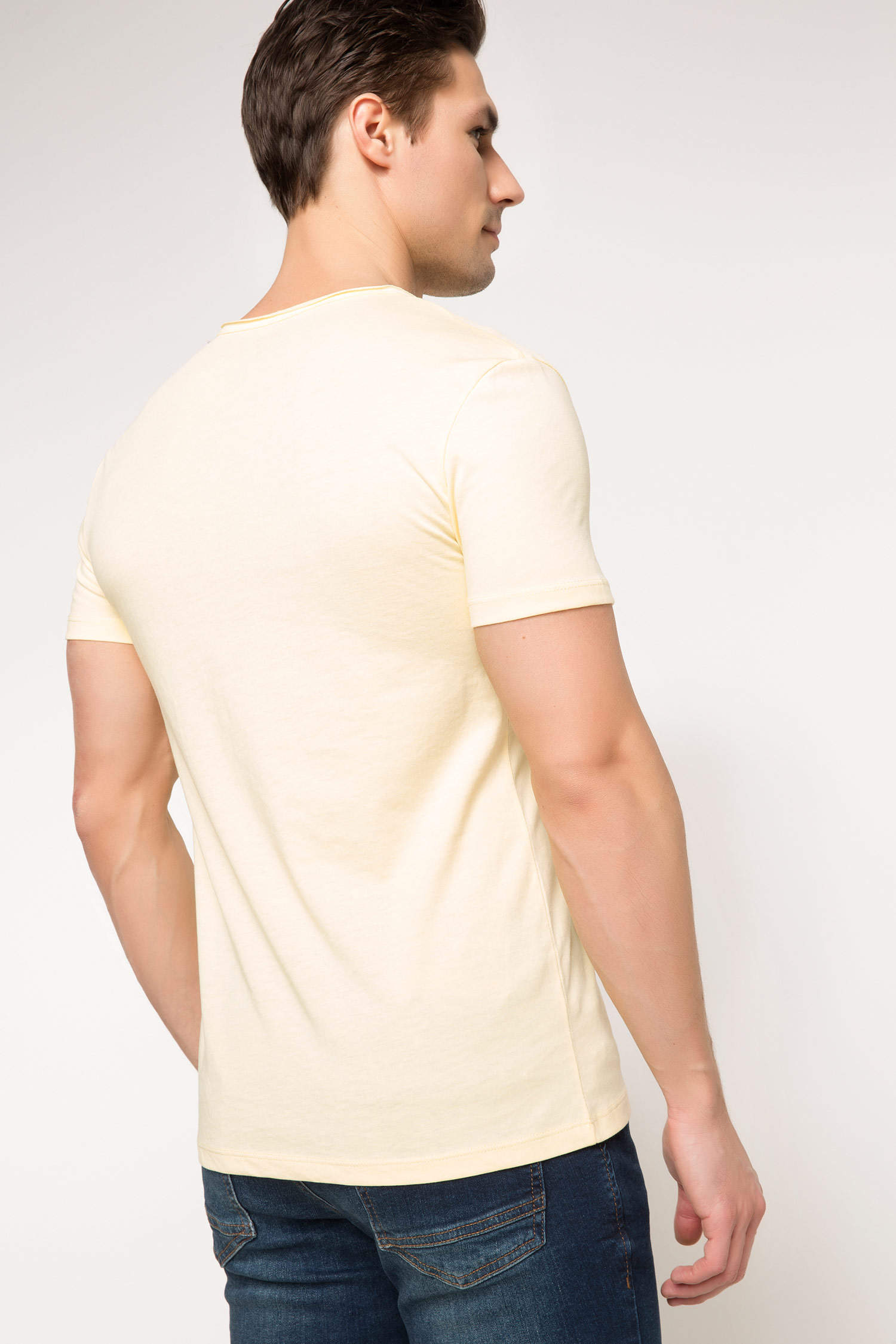Defacto Basic Ekstra Slim Fit T-shirt. 3