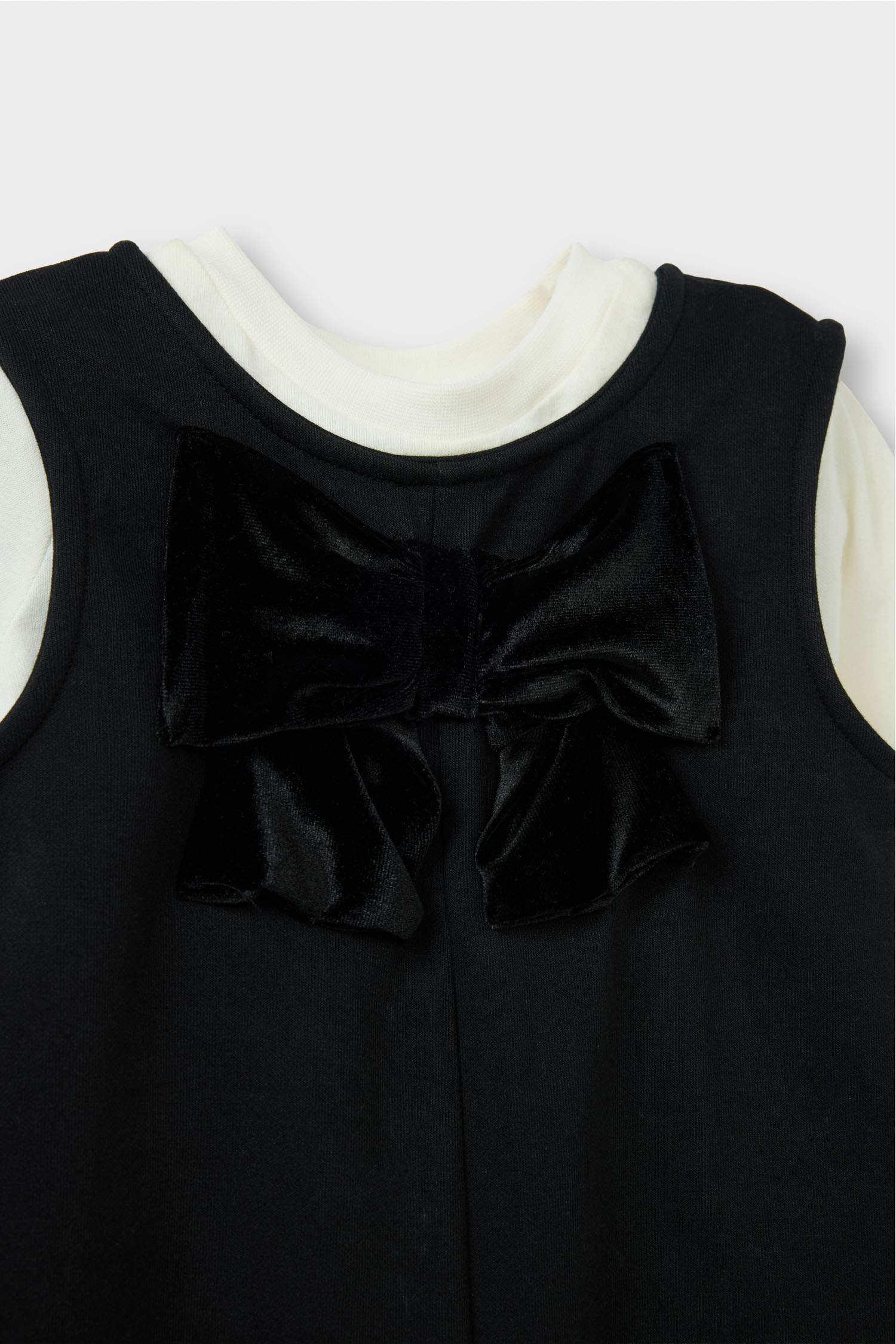 سيت بياقة بيبي من قطعتين