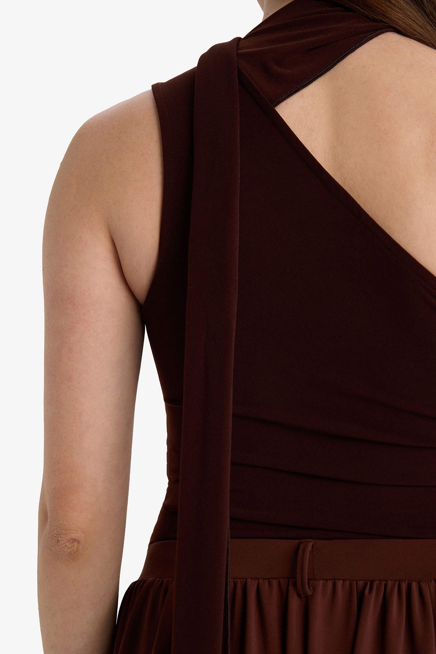 Blouse à une épaule avec foulard Coupe ajustée