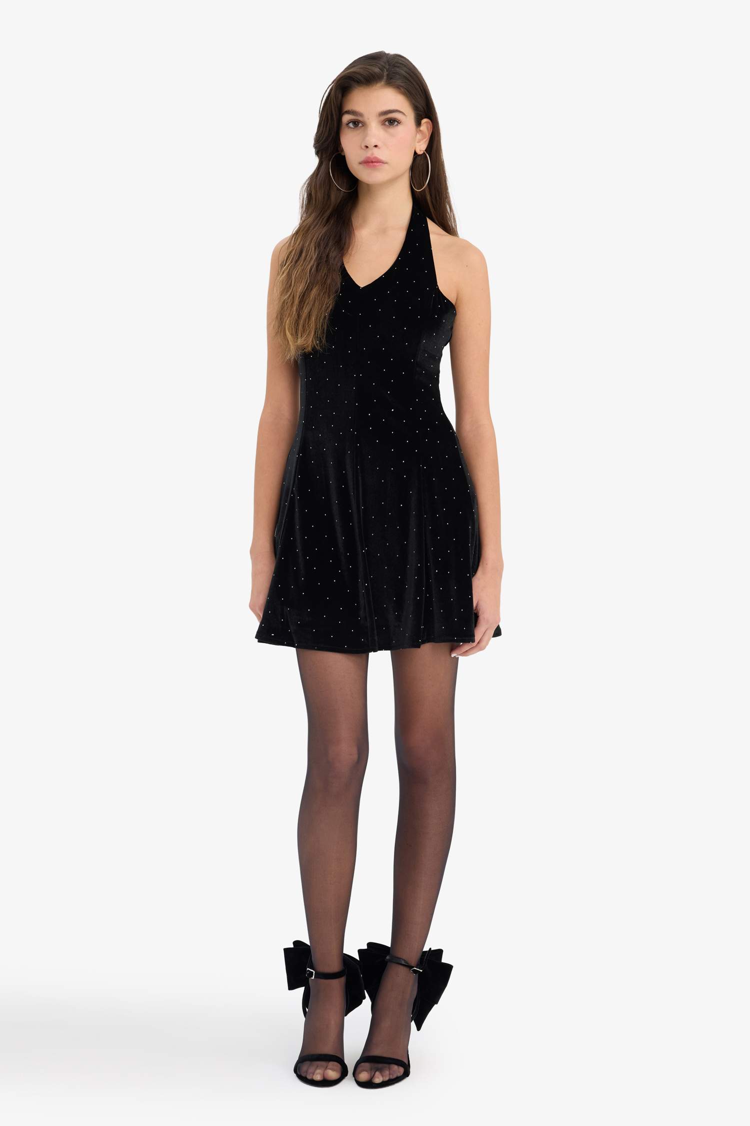 Halter Yaka Taşlı Kadife Mini Elbise