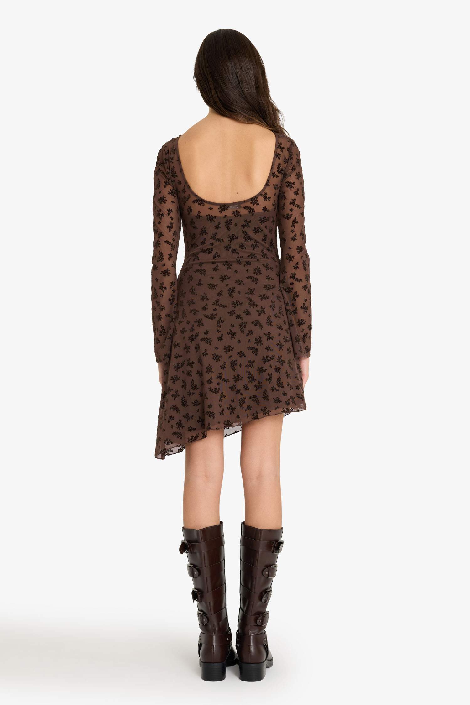 Kayık Yaka Dantel Detaylı Tül Uzun Kollu Mini Elbise