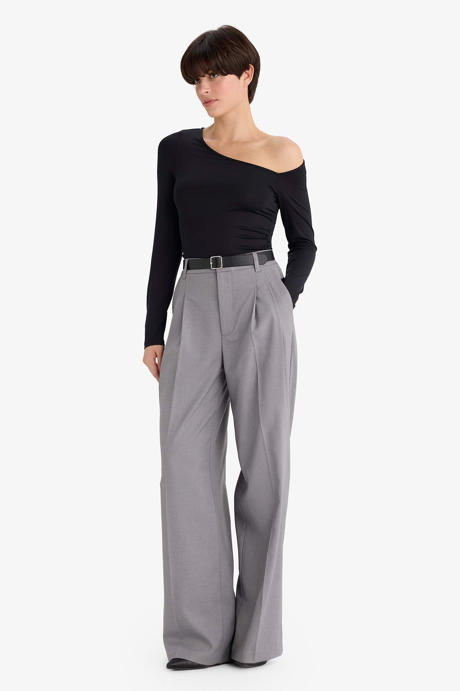 Slim Fit Dar Kesim Tek Omuzlu Uzun Kollu Body