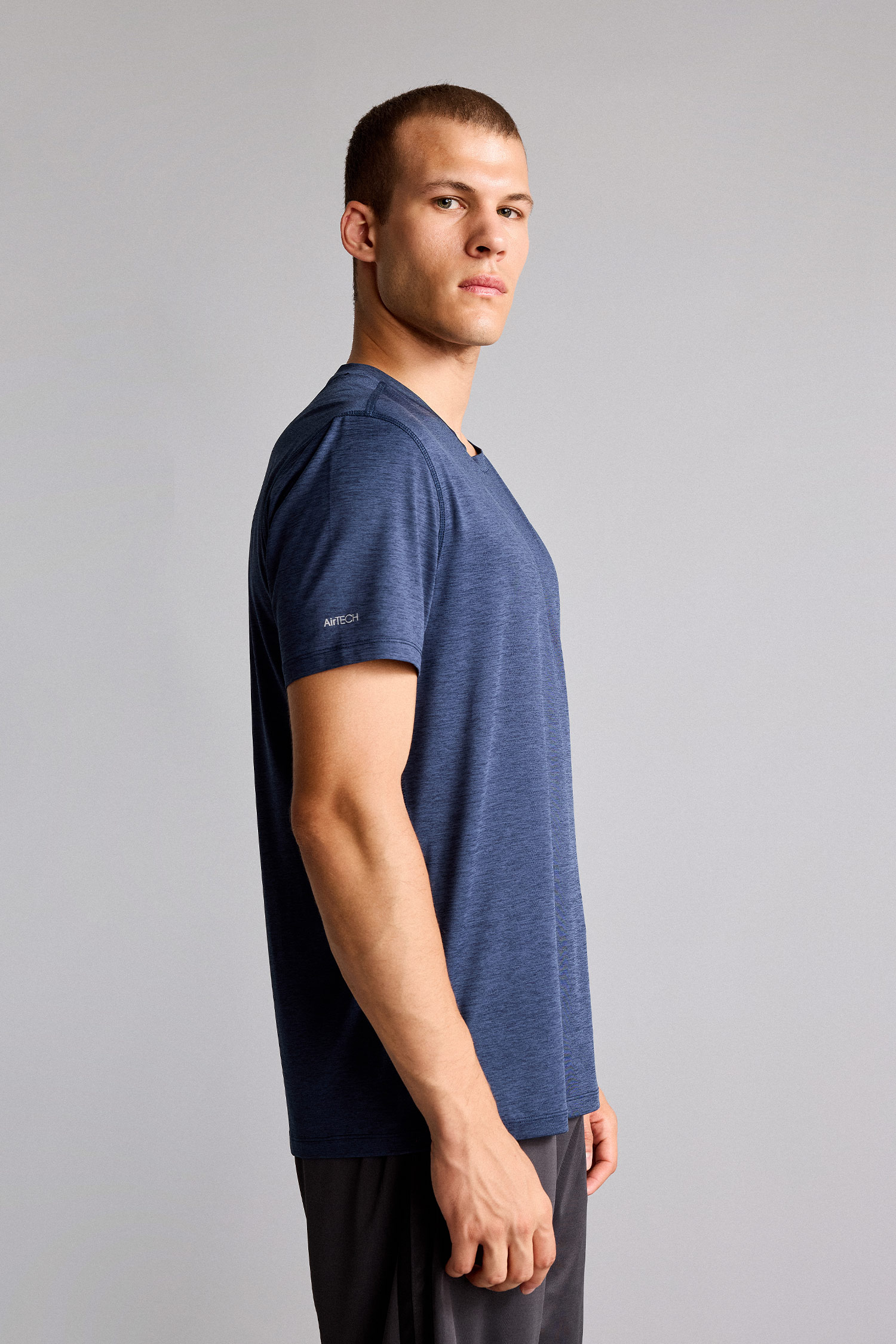 DeFacto Slim Fit Basic Kısa Kollu Tişört görsel 3