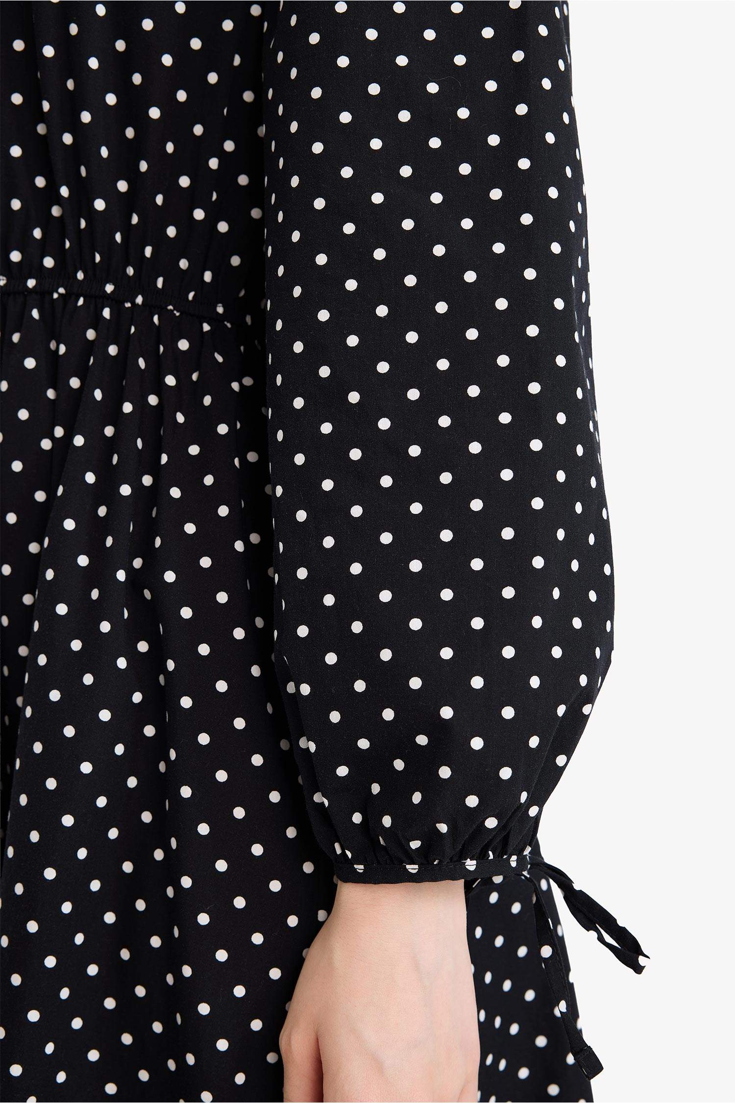 فستان بوبلين ردن طويل مطبوع وياخة مستديرة