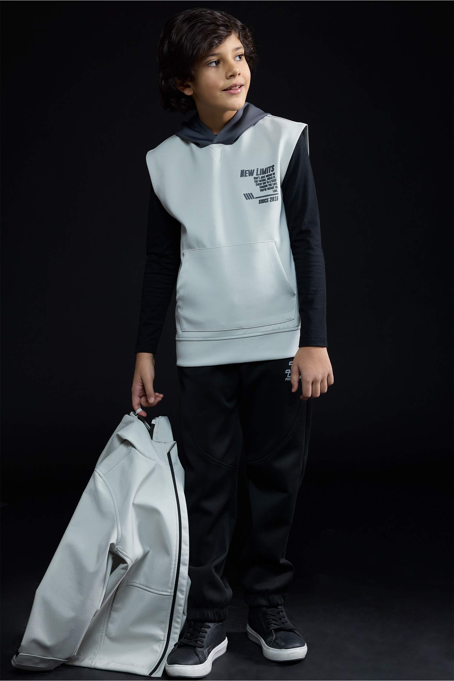 Kapüşonlu Baskılı Skuba Dalgıç Kumaş Kolsuz Sweatshirt Erkek Çocuk