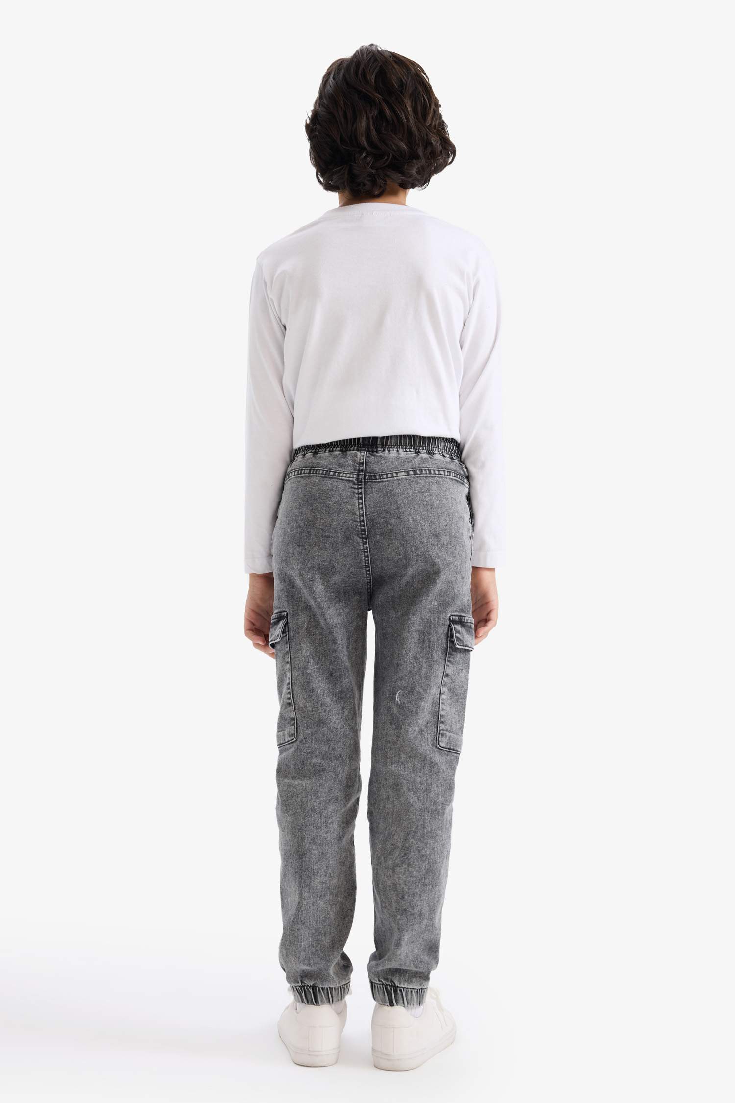 بنطرون جينز ولادي كارجو جوجر فيت بجيب