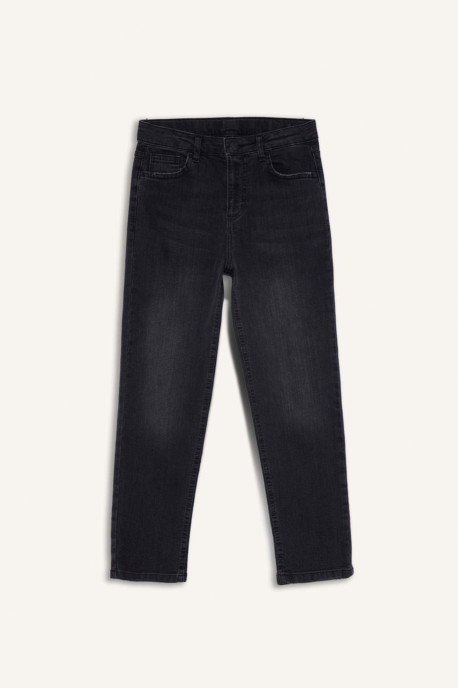 بنطرون جينز ولادي قصة مستقيمة برجل عادي