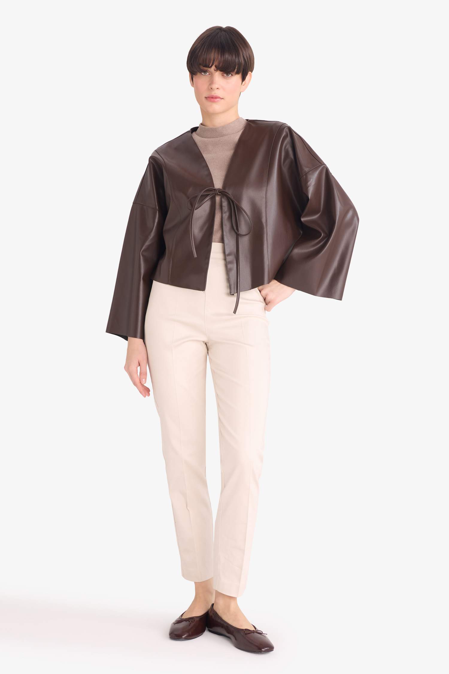 Önden Bağlamalı Suni Deri Ceket