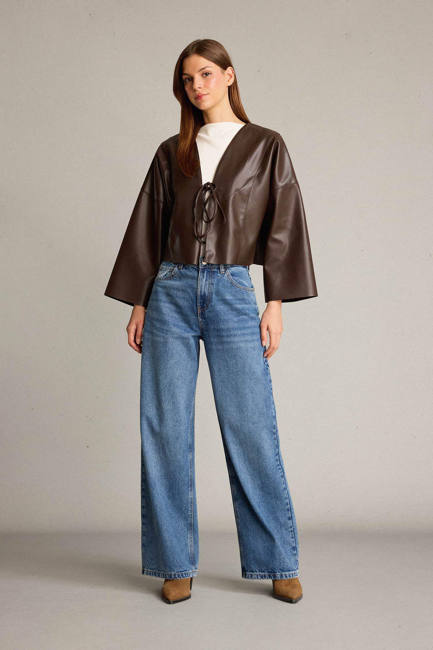 Önden Bağlamalı Suni Deri Ceket 