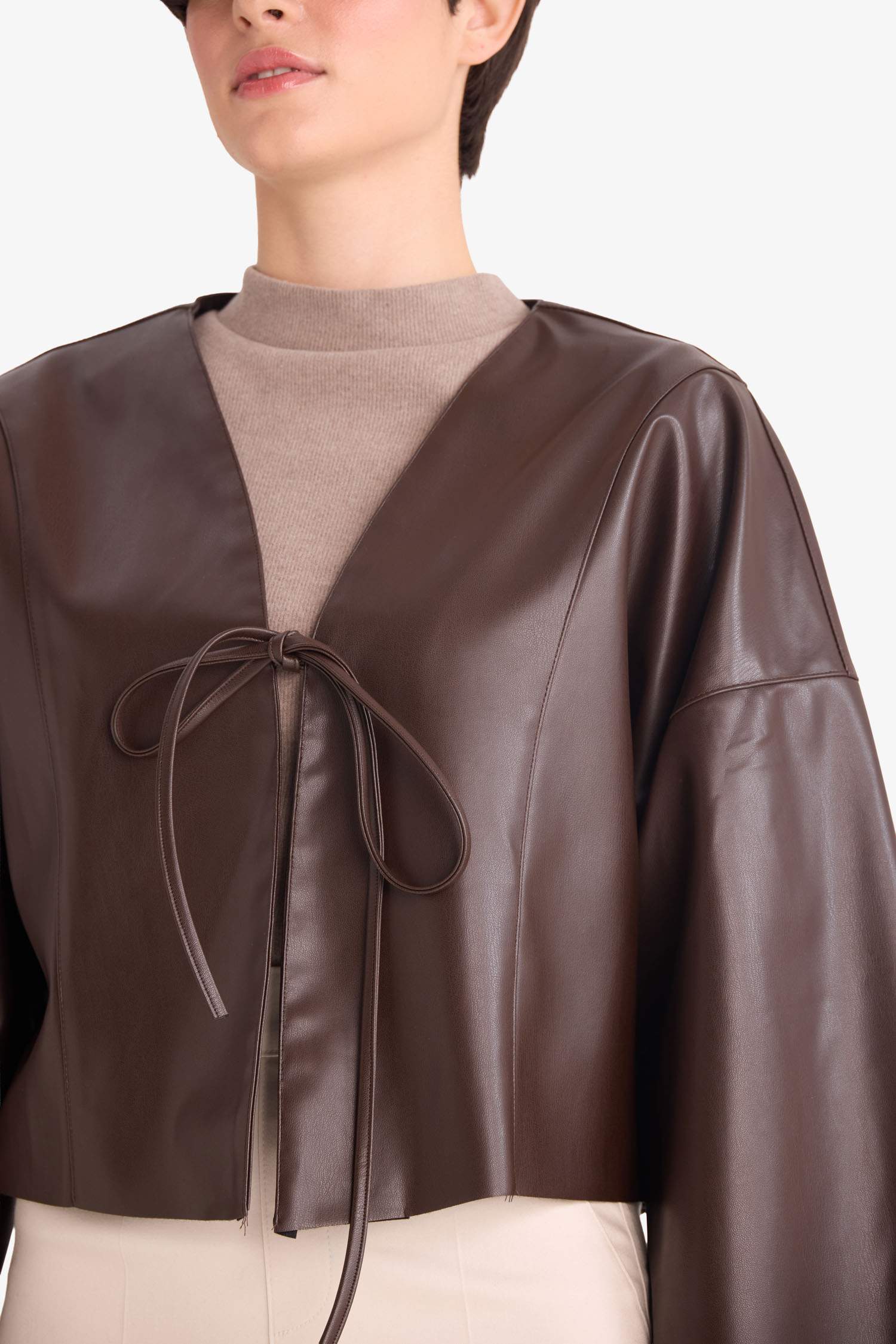 Önden Bağlamalı Suni Deri Ceket