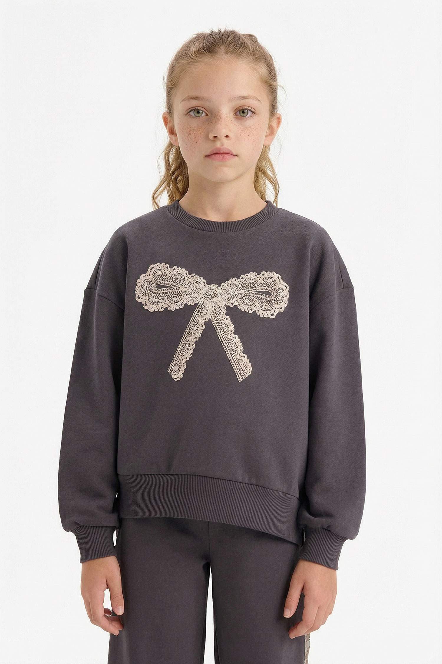 Girl Oversize Fit Heart Patterned Thick Fabric Sweatshirt