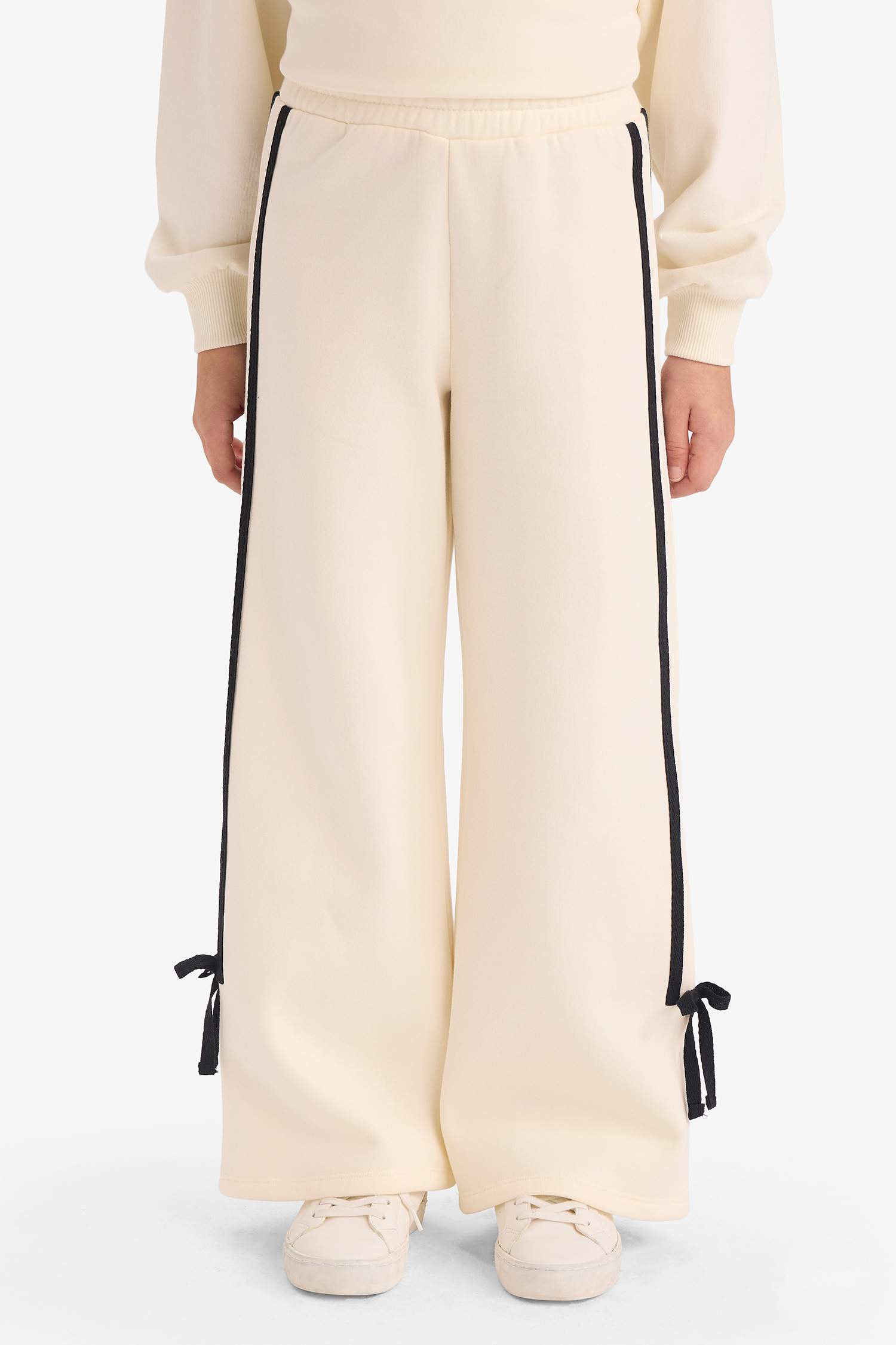 بنطلون بناتي وايد ليج تقيل برجل واسع