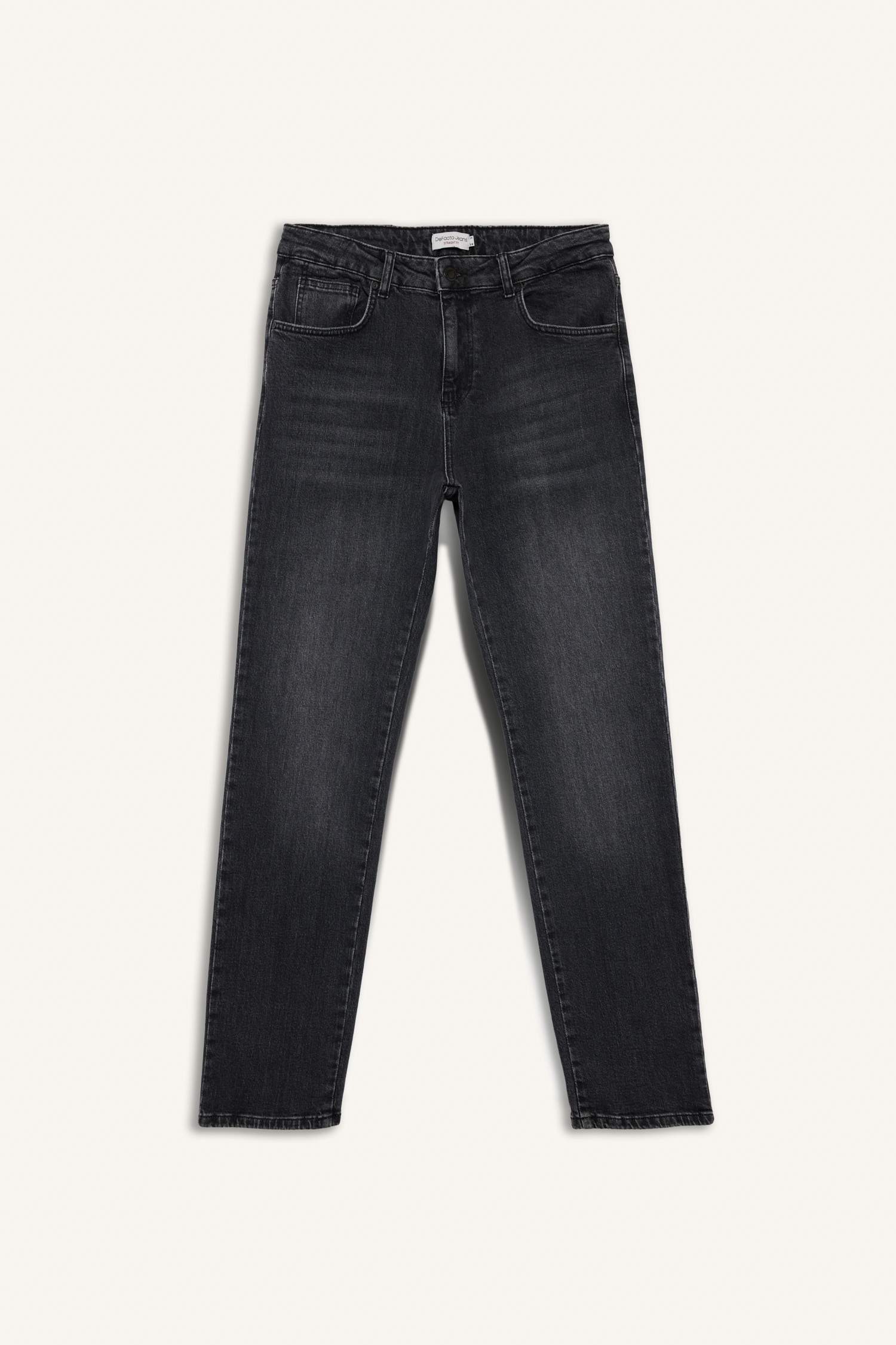 Straight Fit Düz Paça Jean Pantolon