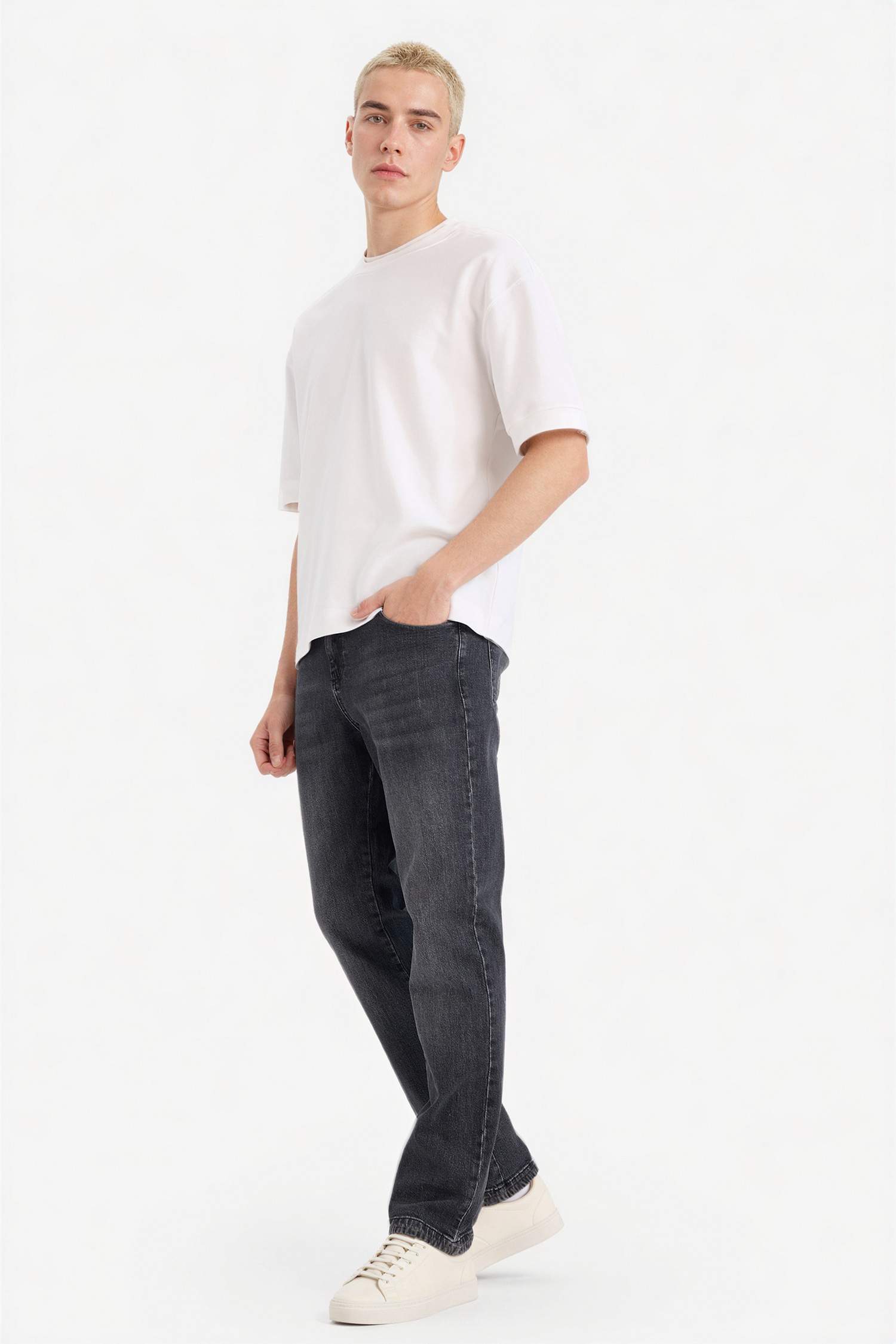 Straight Fit Jean Pantolon