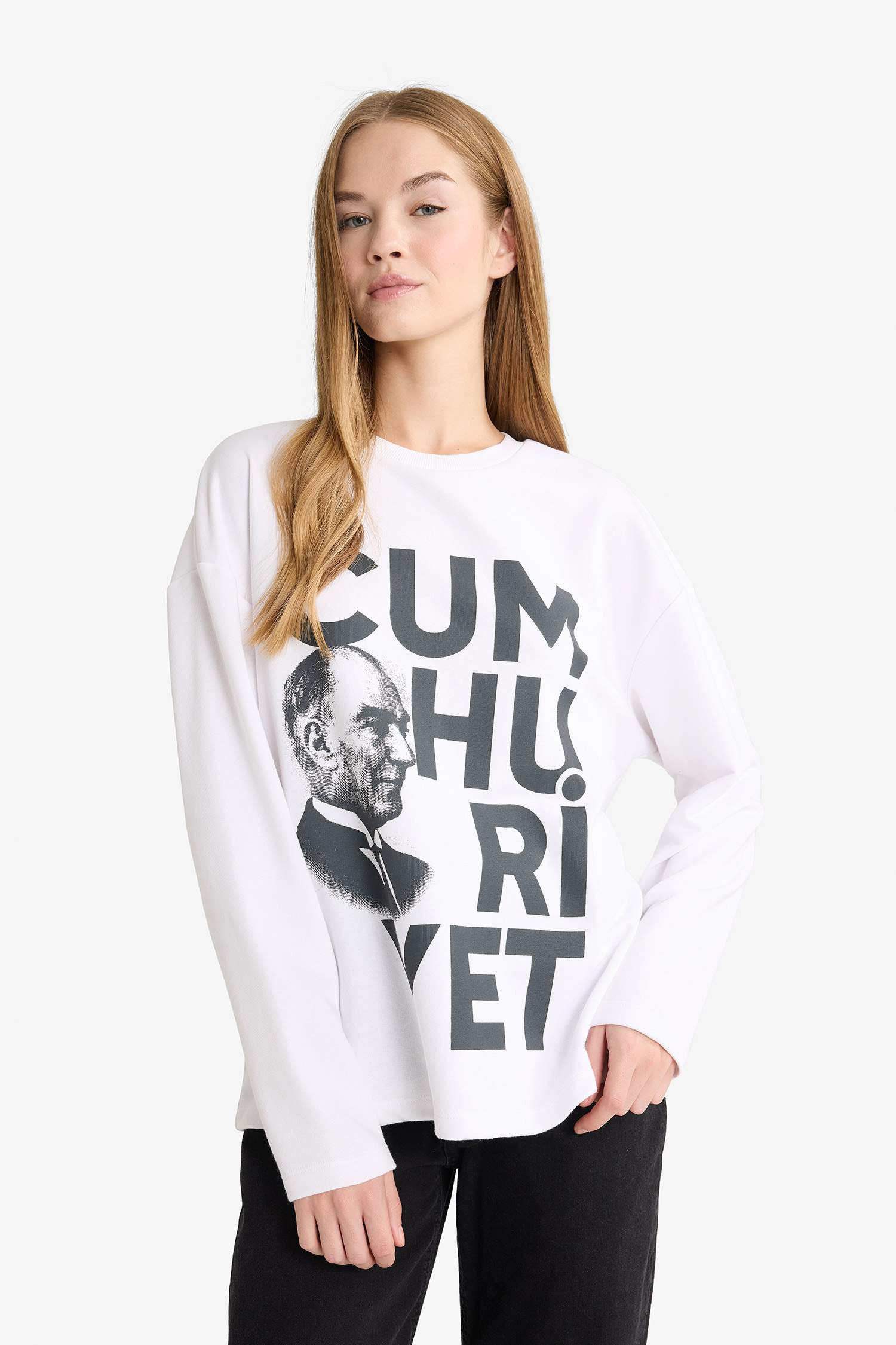 Oversize Geniş Kalıp Bisiklet Yaka Atatürk Baskılı Kalın Uzun Kollu Tişört