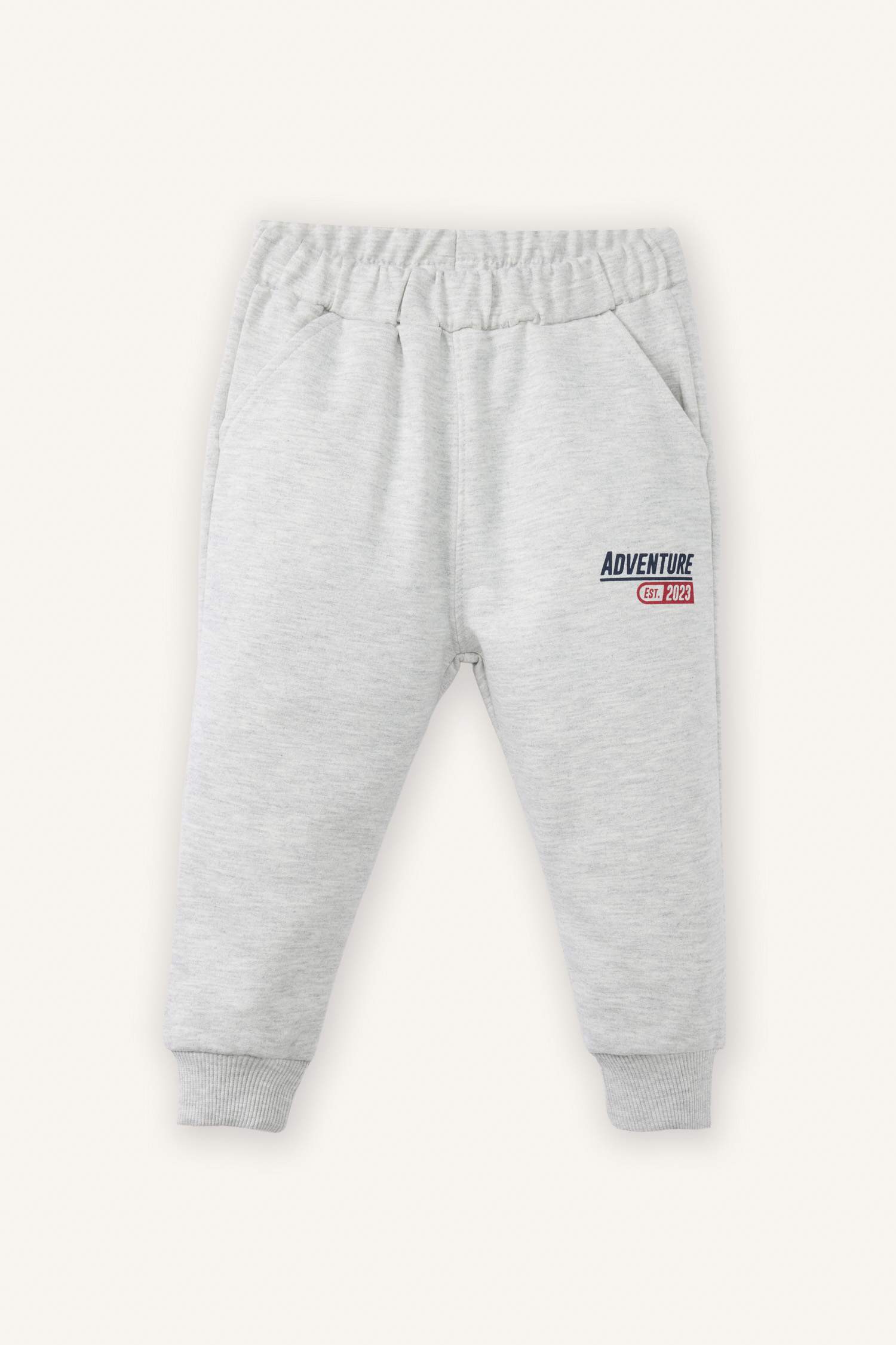 سيت بيبي ولادي بطبعة شعار قماش خفيف - قطعتين