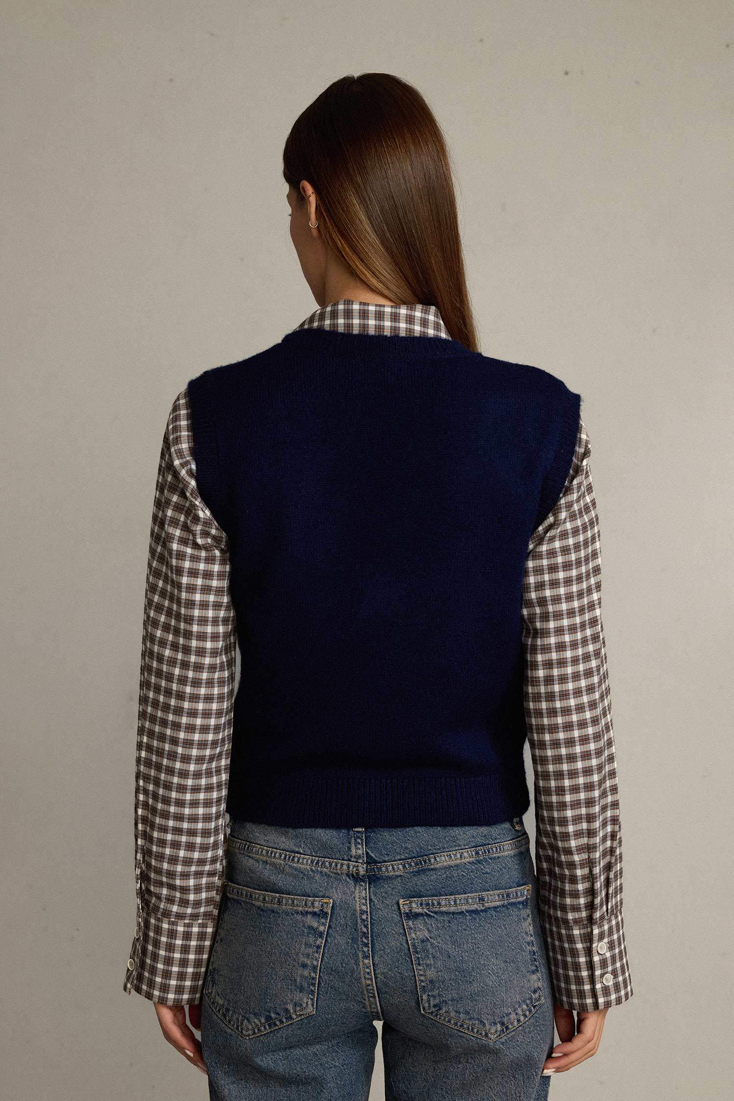 Slim Fit Dar Kesim V Yaka Baklava Desenli Süveter