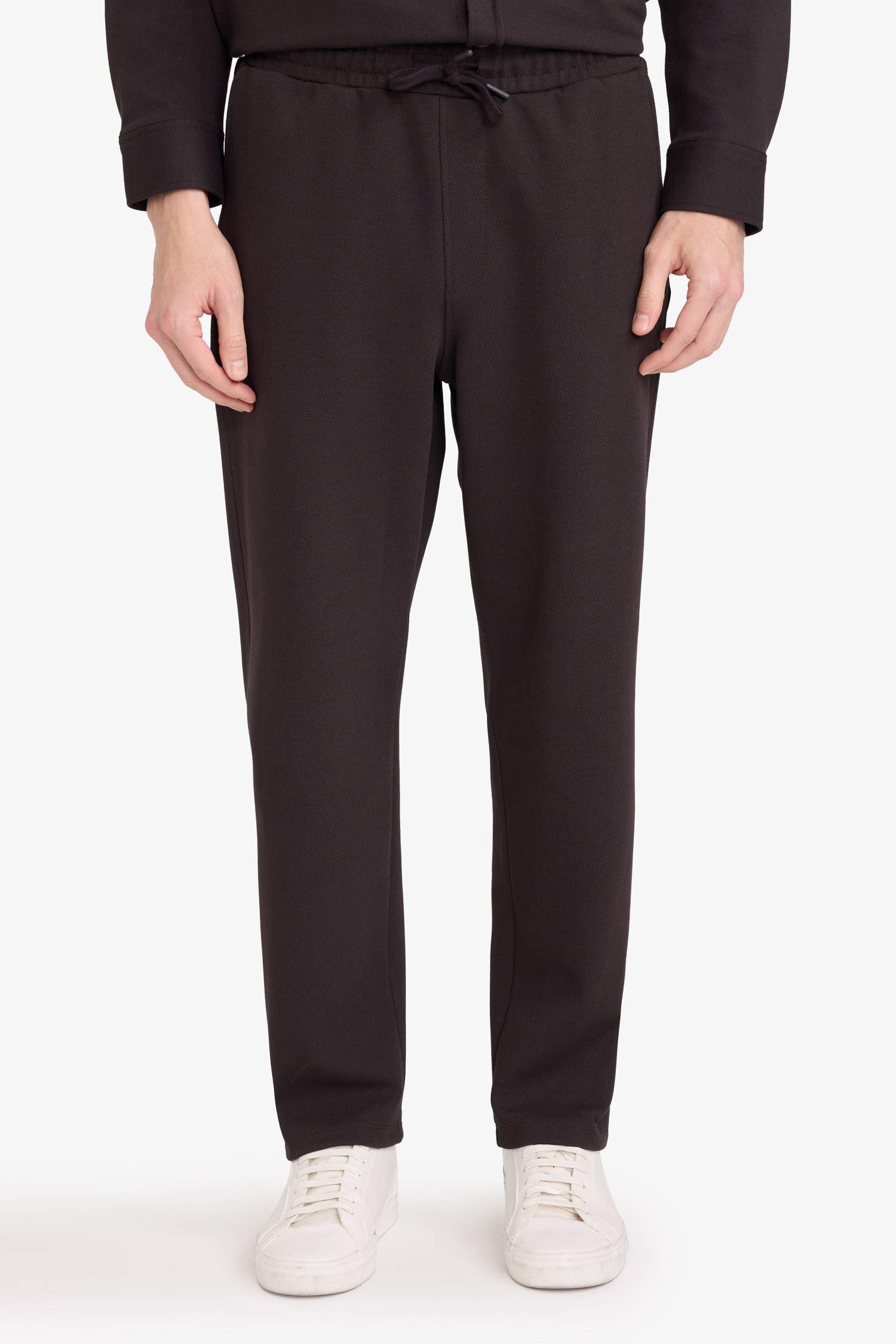 Relax Fit Beli Bağcıklı Jogger Pantolon