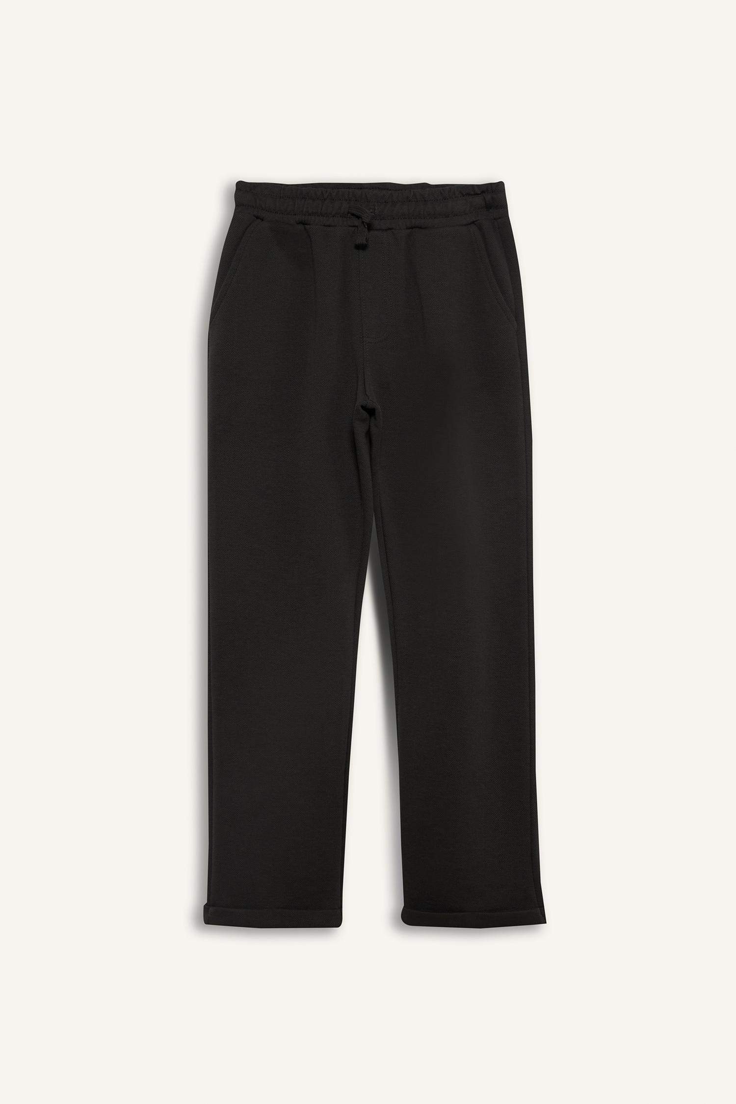 سروال قصة عادية