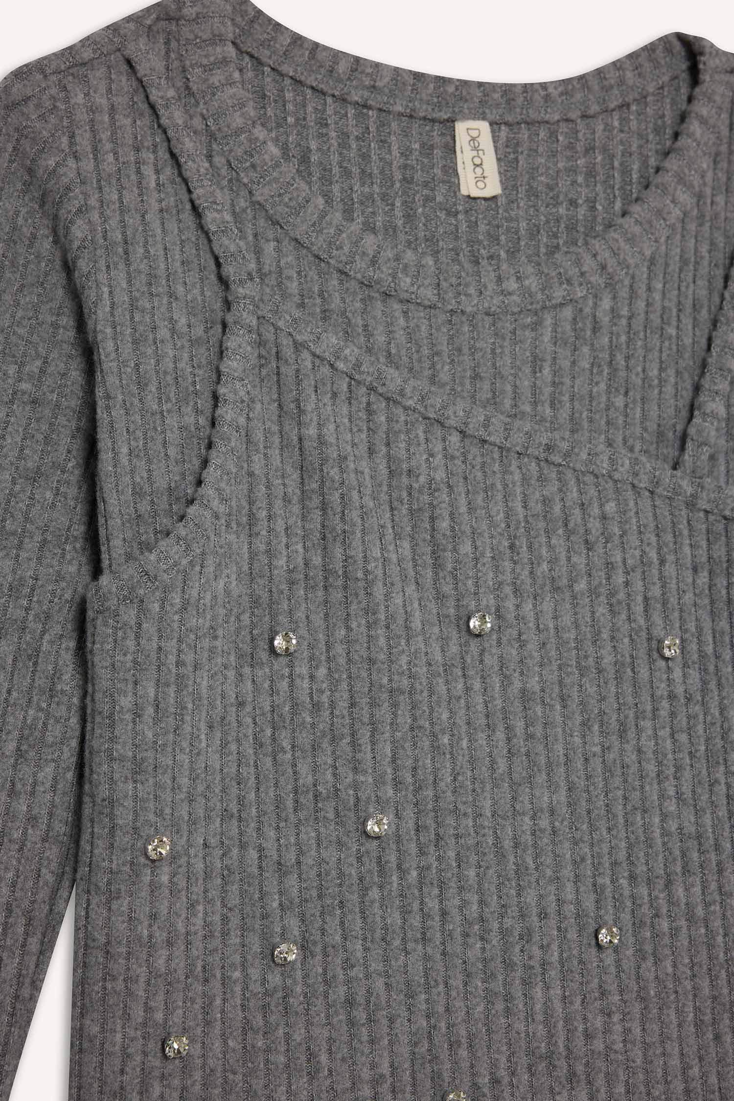 تيشيرت بناتي ردن طويل مضلع سليم فيت