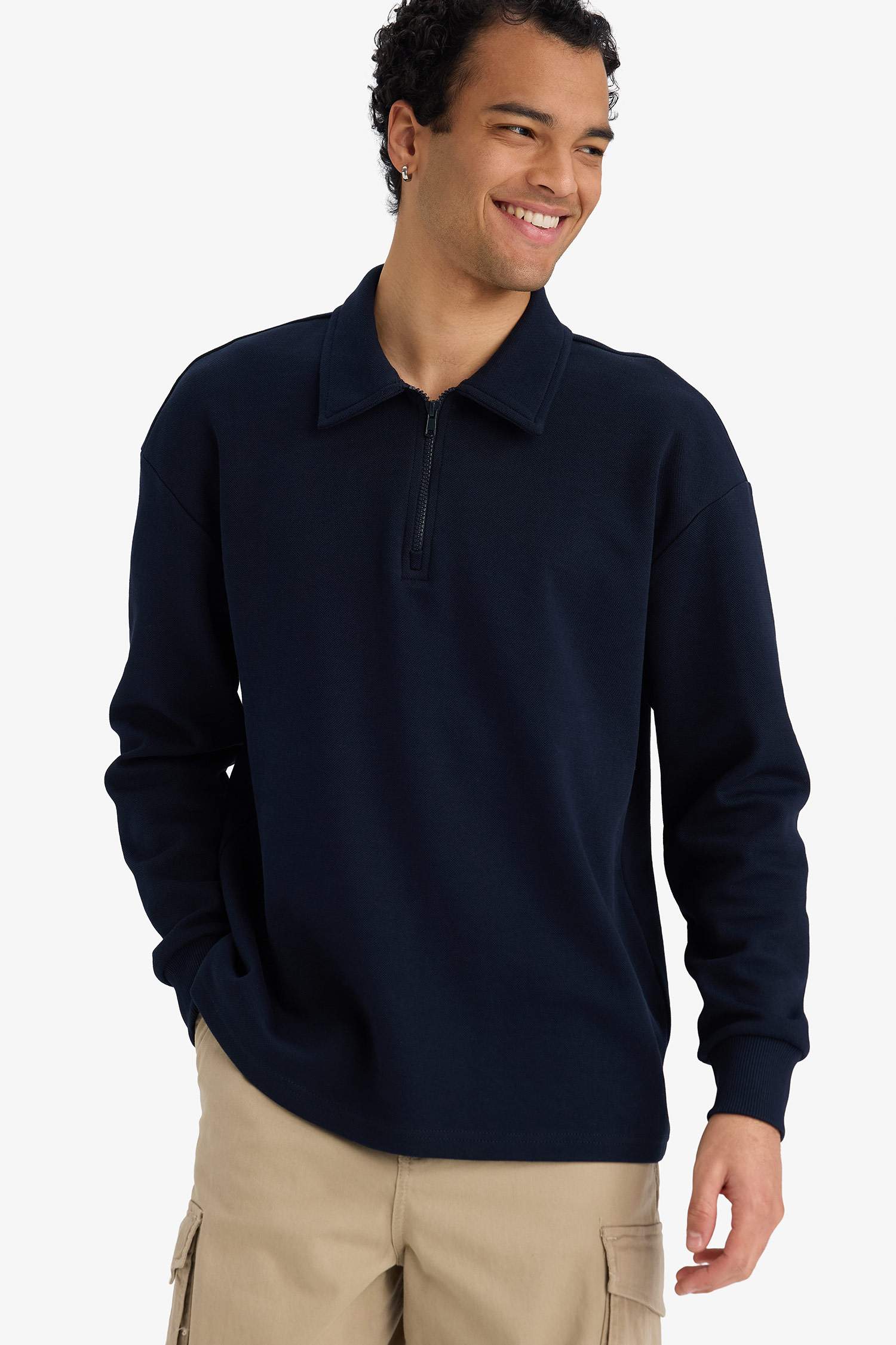 Boxy Fit Long Sleeve Sweatshirt