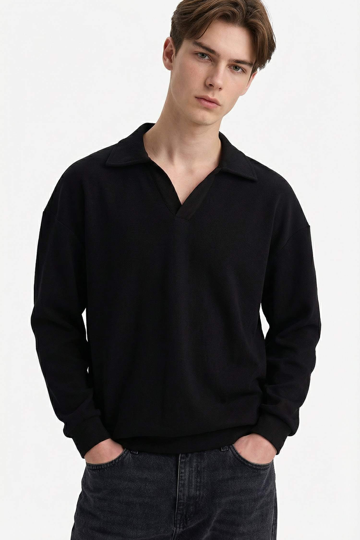 Boxy Fit Long Sleeve Sweatshirt
