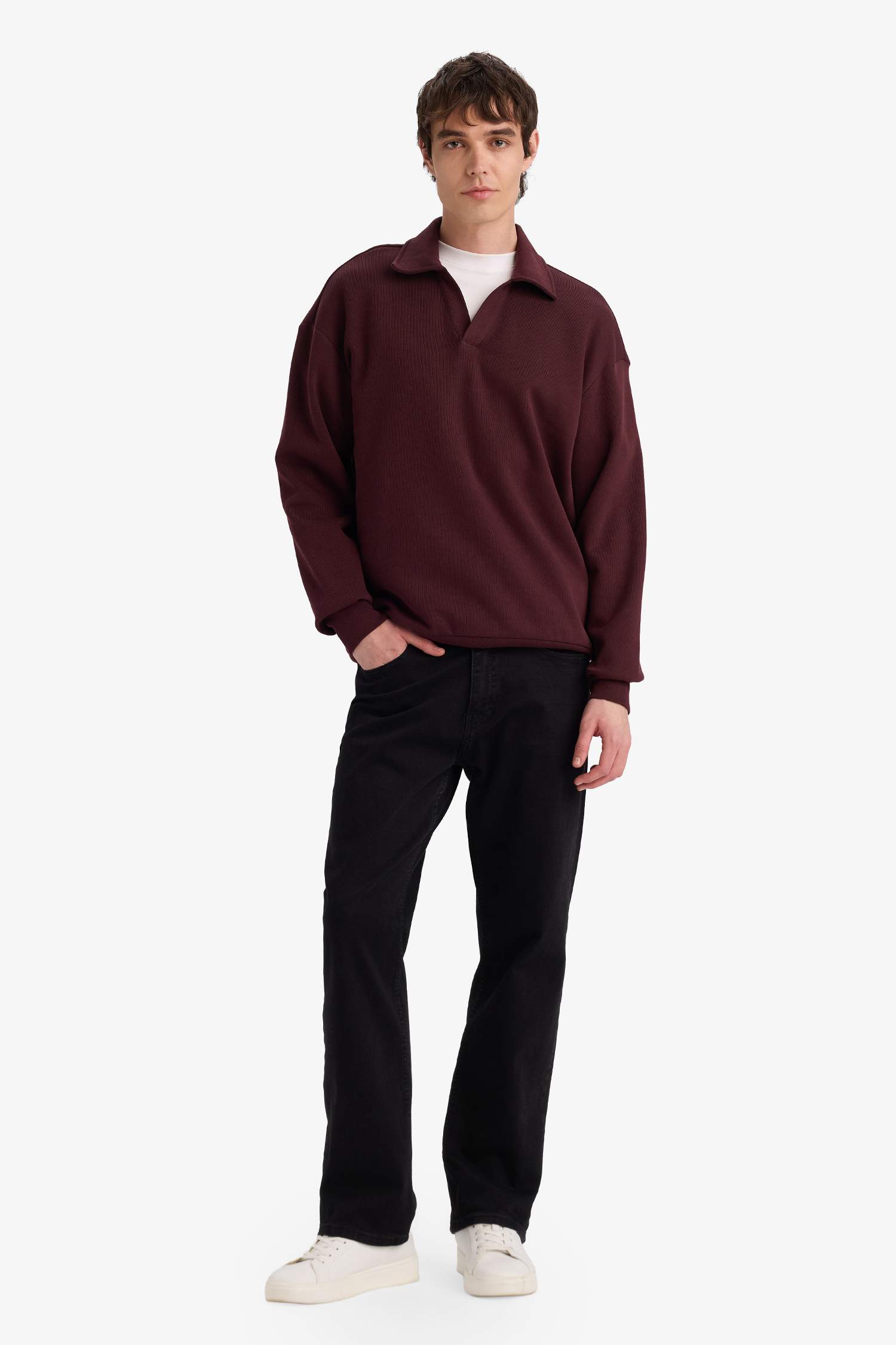 Boxy Fit Long Sleeve Sweatshirt