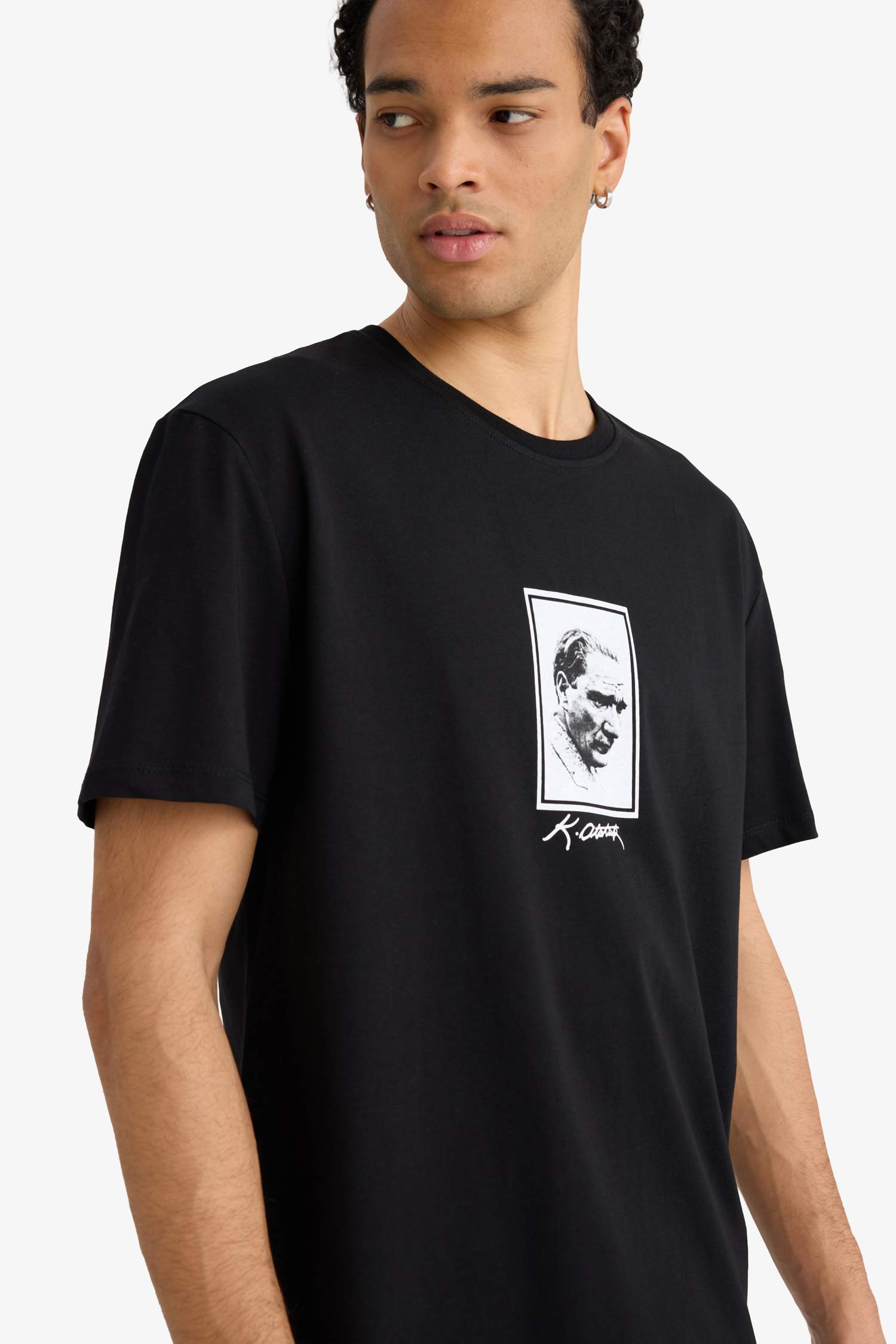 Regular Fit Atatürk Baskılı Kısa Kollu Tişört