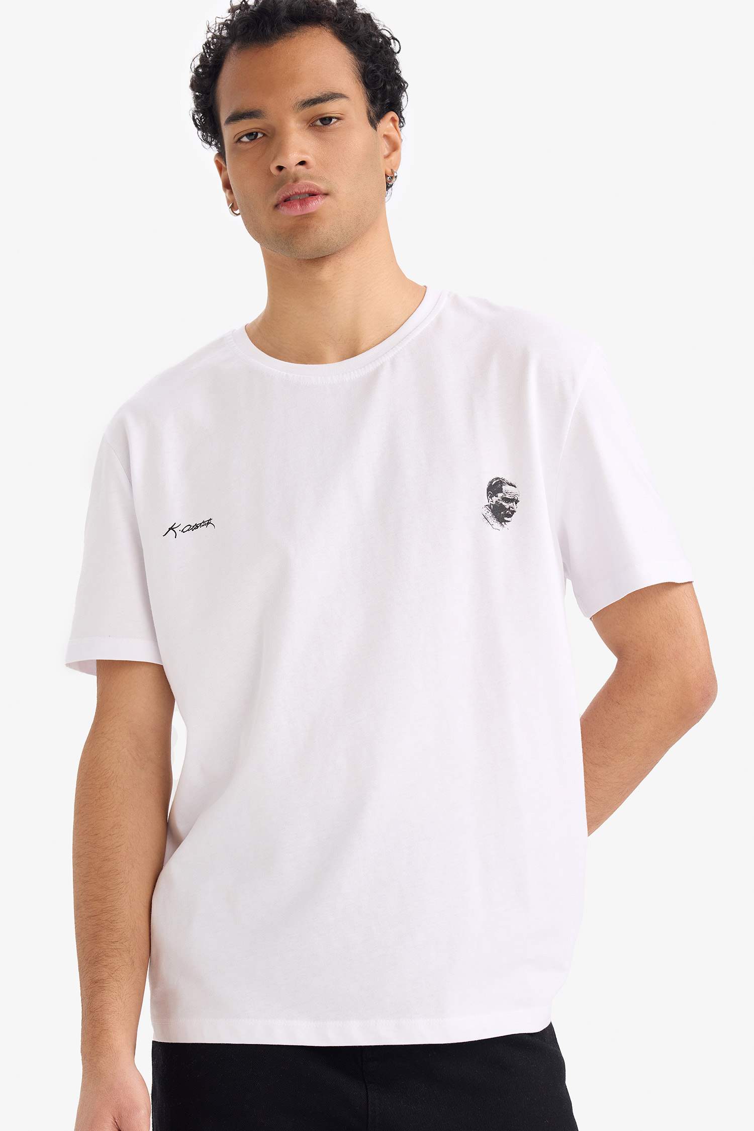 Regular Fit Atatürk Baskılı Kısa Kollu Tişört